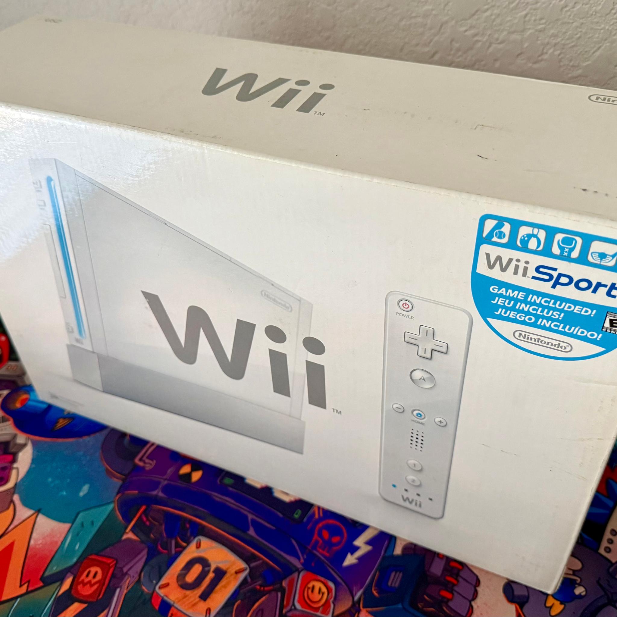 Nintendo Wii Gaming Console + Wii Sports | Controllers | 3 Games