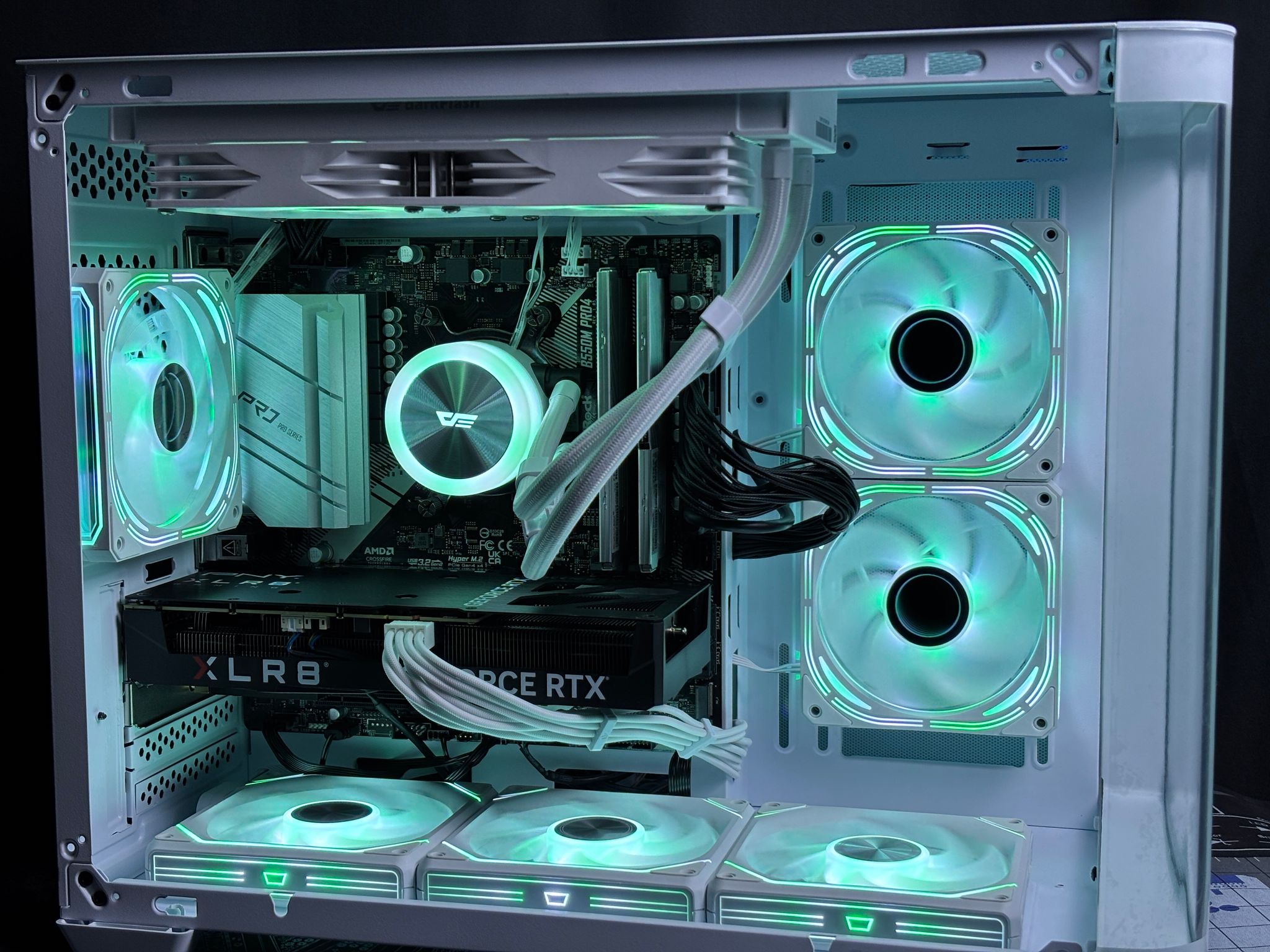 💚Winter Green💚RTX 4060 Ti| Ryzen 5 5600X | 32gb DDR4 | 1 TB M.2 SSD🔥