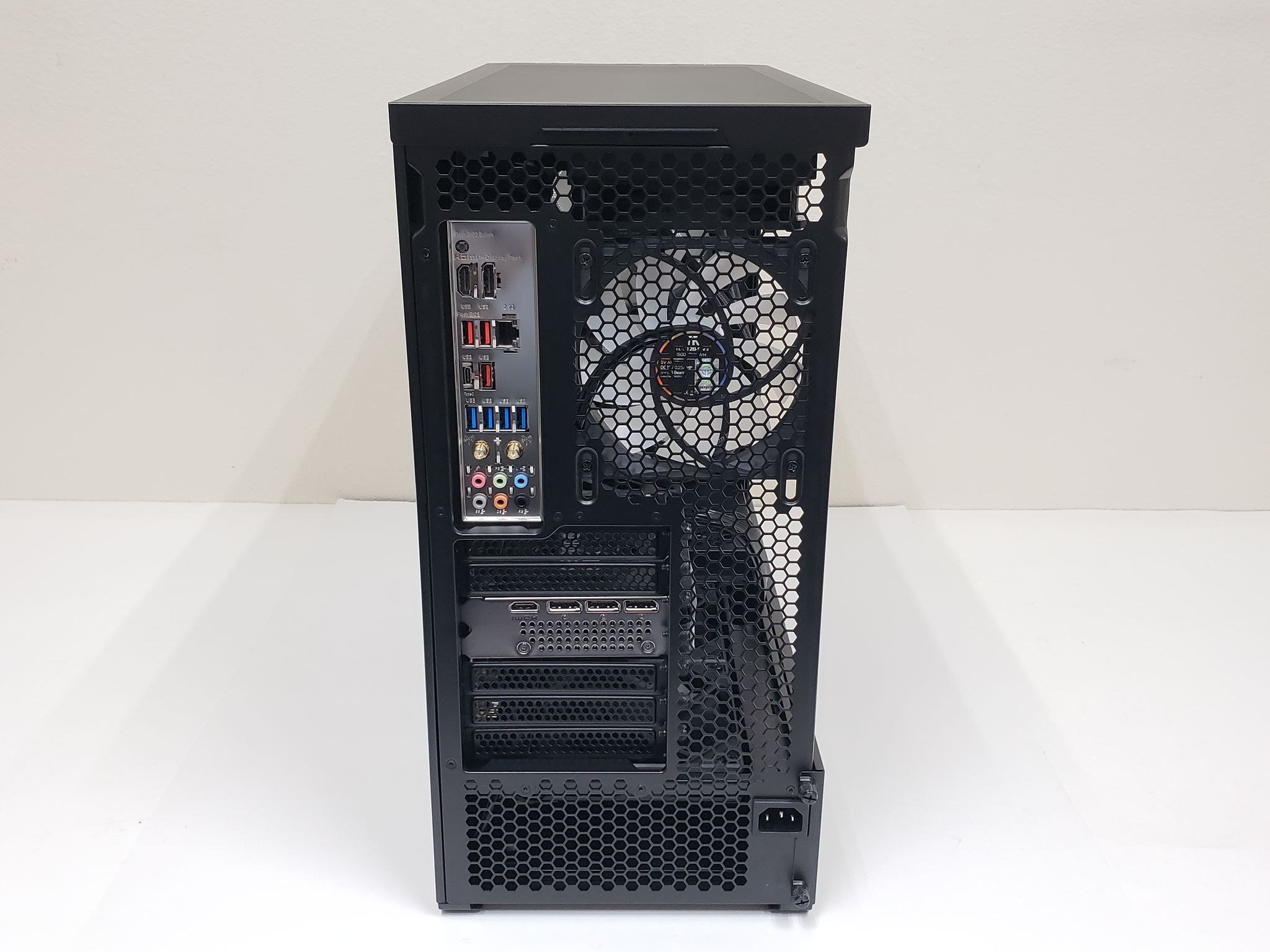 PC on Sale! Ryzen 5 7600X, RTX 5060, 32GB-DDR5 6000, 1TB SSD NVMe, 750W PSU