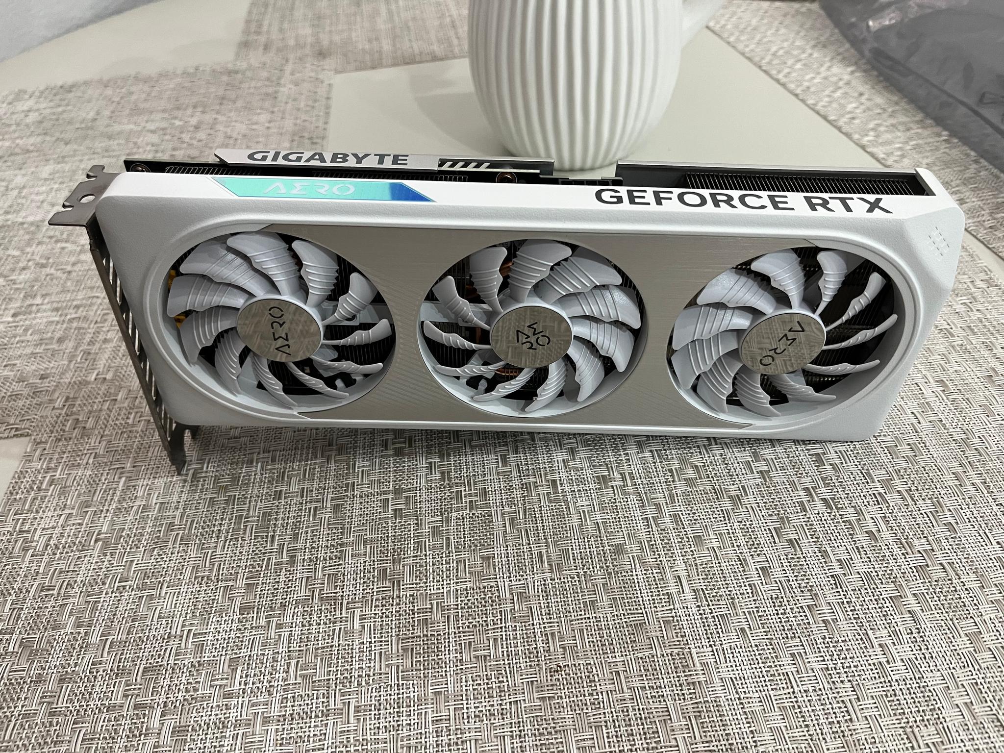 GIGABYTE AERO OC GeForce RTX 4060 - Image 3