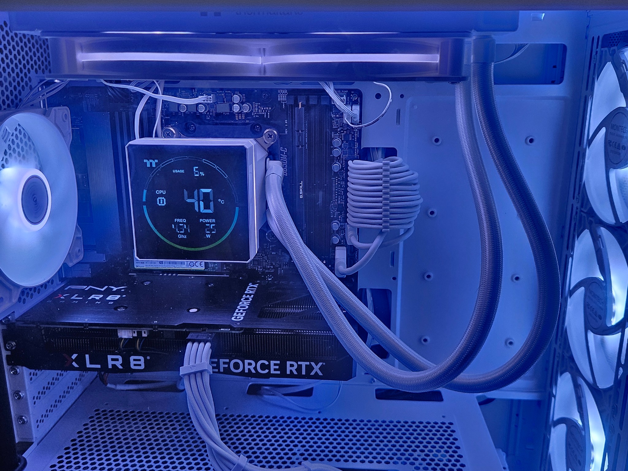 White Panda Gaming PC RTX 4060 Ti OC Ryzen 5 7500X3D 1TB NVMe DDR5 RGB