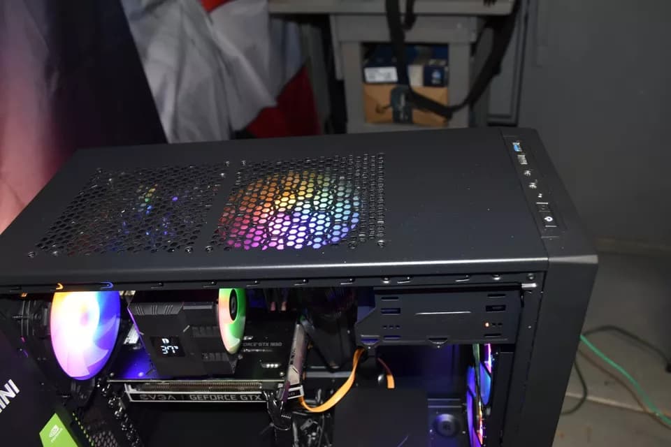 gaming pc Intel Core i7-3.4 GHz.16 GB RAM GPU 1650 PSU 700WTS 480GB SSD+1TB HHD ENTRY LEVEL GAMING