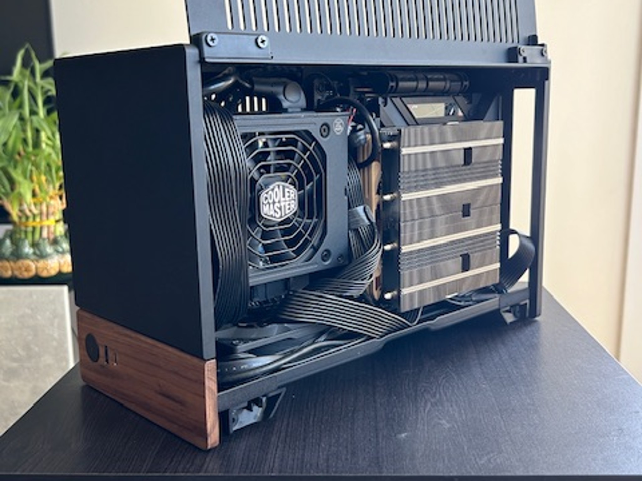 Mini ITX Build Fractal Terra black version Ryzen 7800x3D Rtx 4070 super