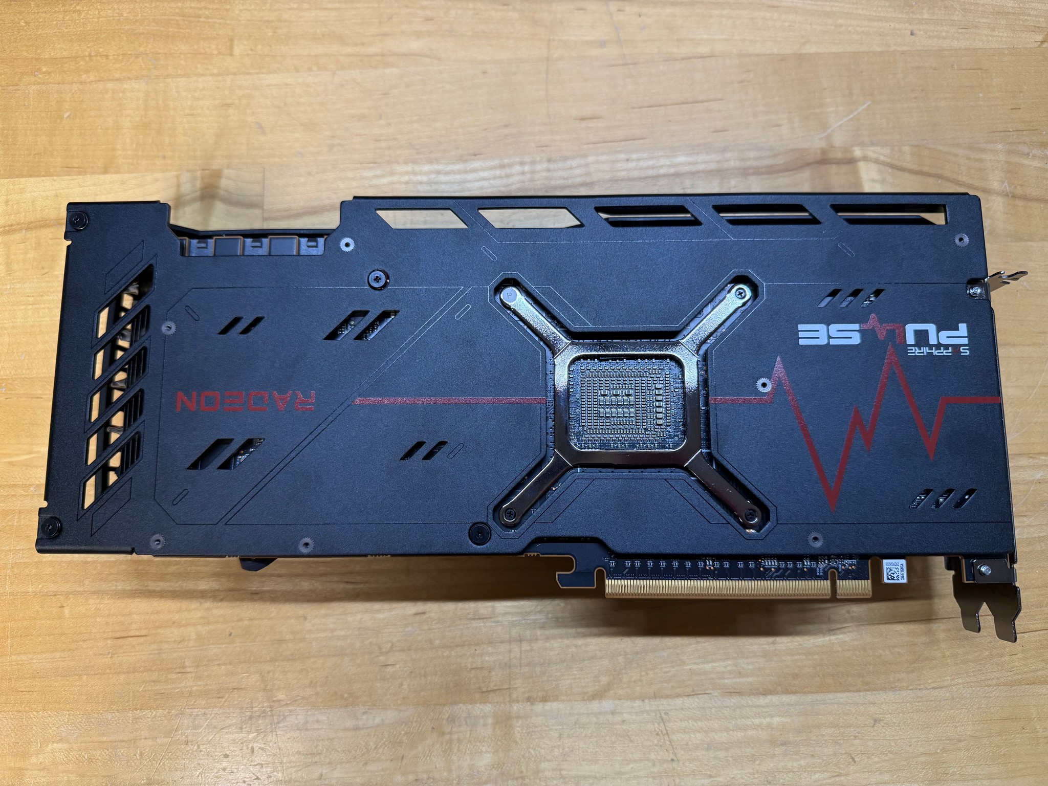 Sapphire PULSE Radeon RX 7900 XTX