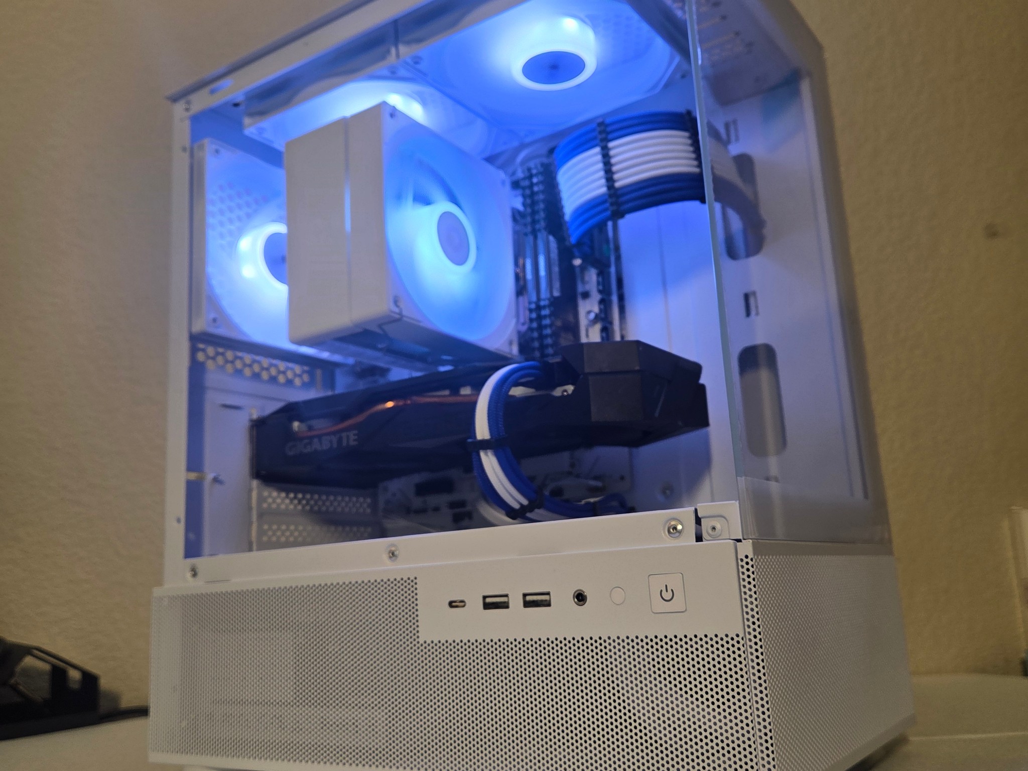 RTX 2070 Gaming PC | Ryzen 5 | 16GB RAM | White RGB Build🖤🤍❄️💙WIFI