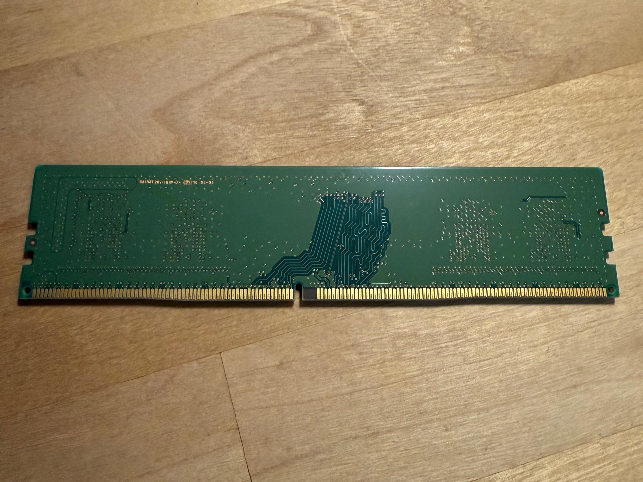 Samsung 1x8GB PC4-3200