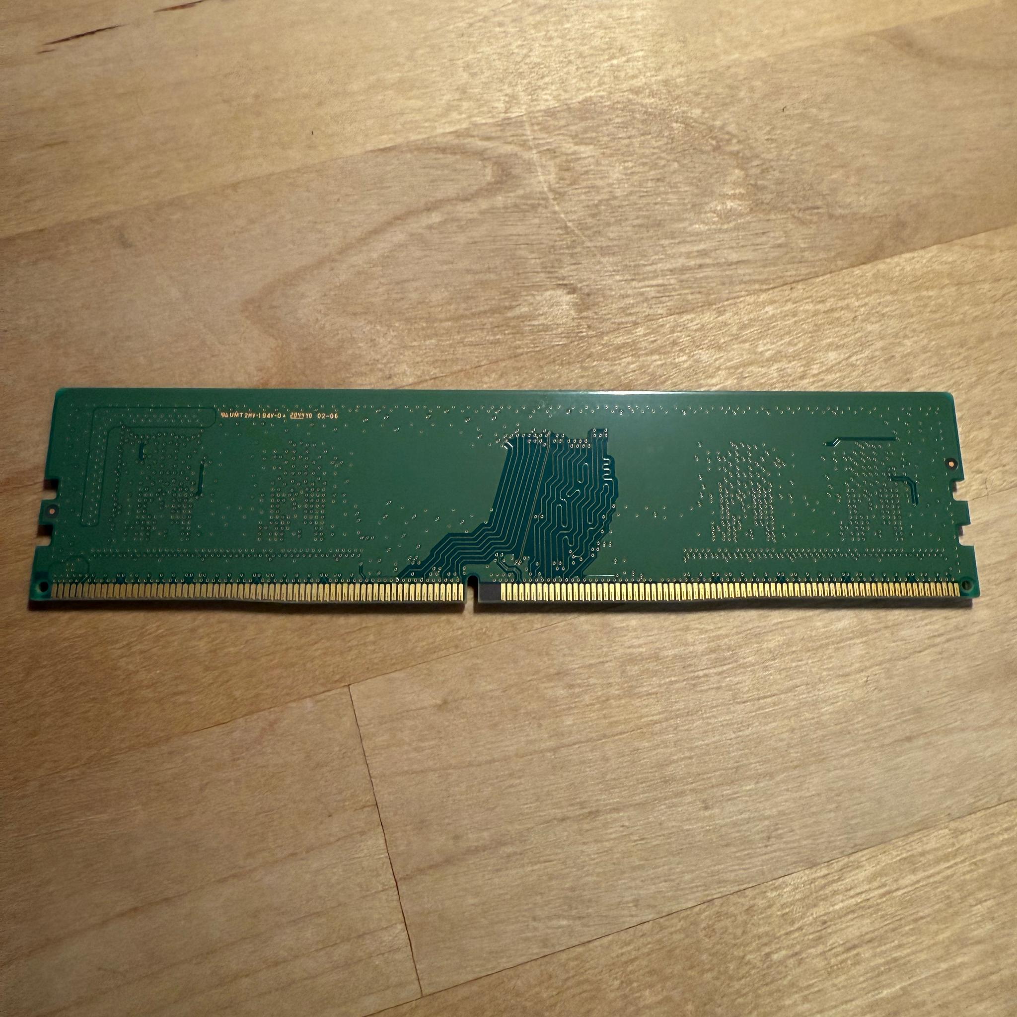 Samsung 1x8GB PC4-3200