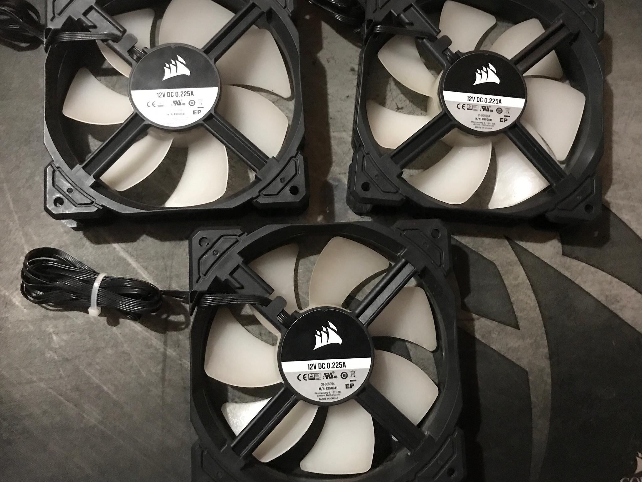 3 Corsair ML120 RGB Magnetic Levitation Case Fans