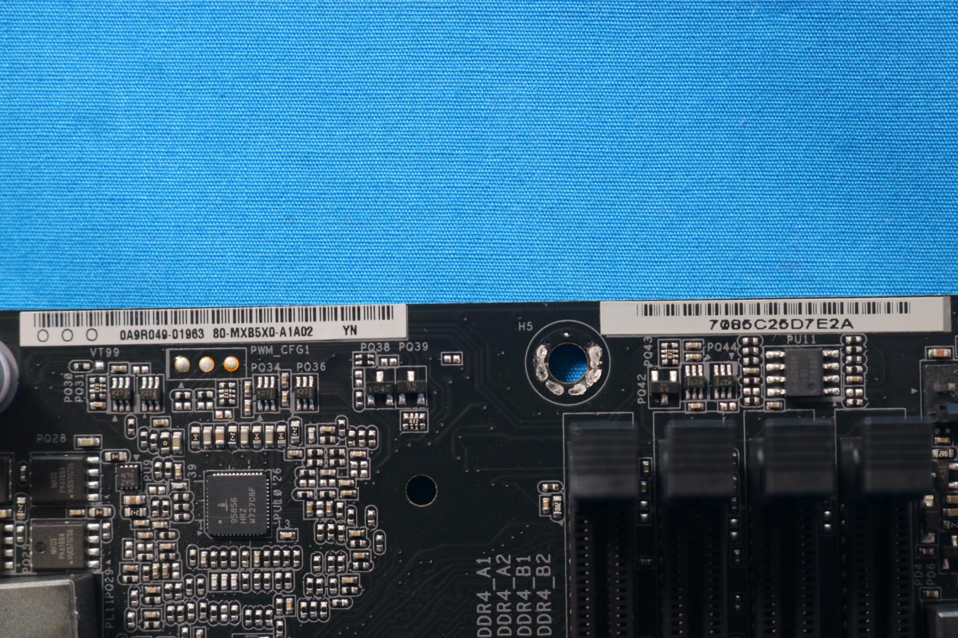 ASRock Z370 Pro4 Intel 8th Gen. LGA1151/Socket H4 DDR4 ATX Desktop Motherboard & I/O Shield