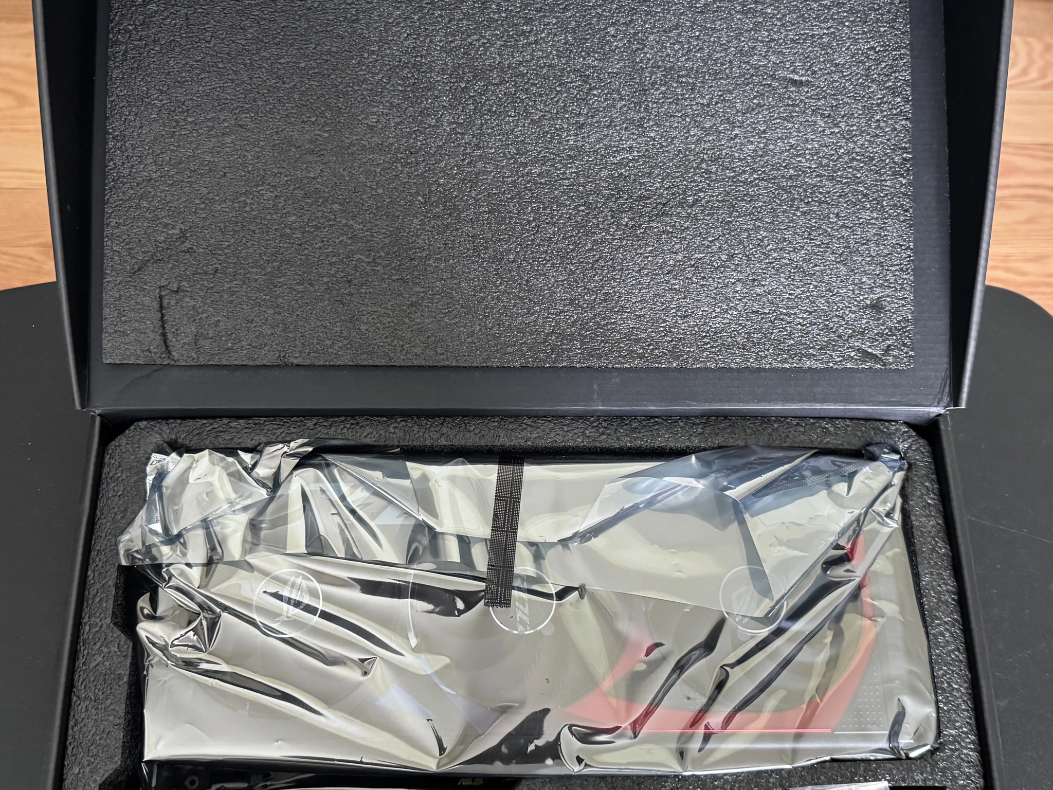 ASUS ROG Strix GeForce RTX 4070 SUPER 12GB GDDR6X OC Edition (ROG-STRIX-RTX4070S-O12G-GAMING)