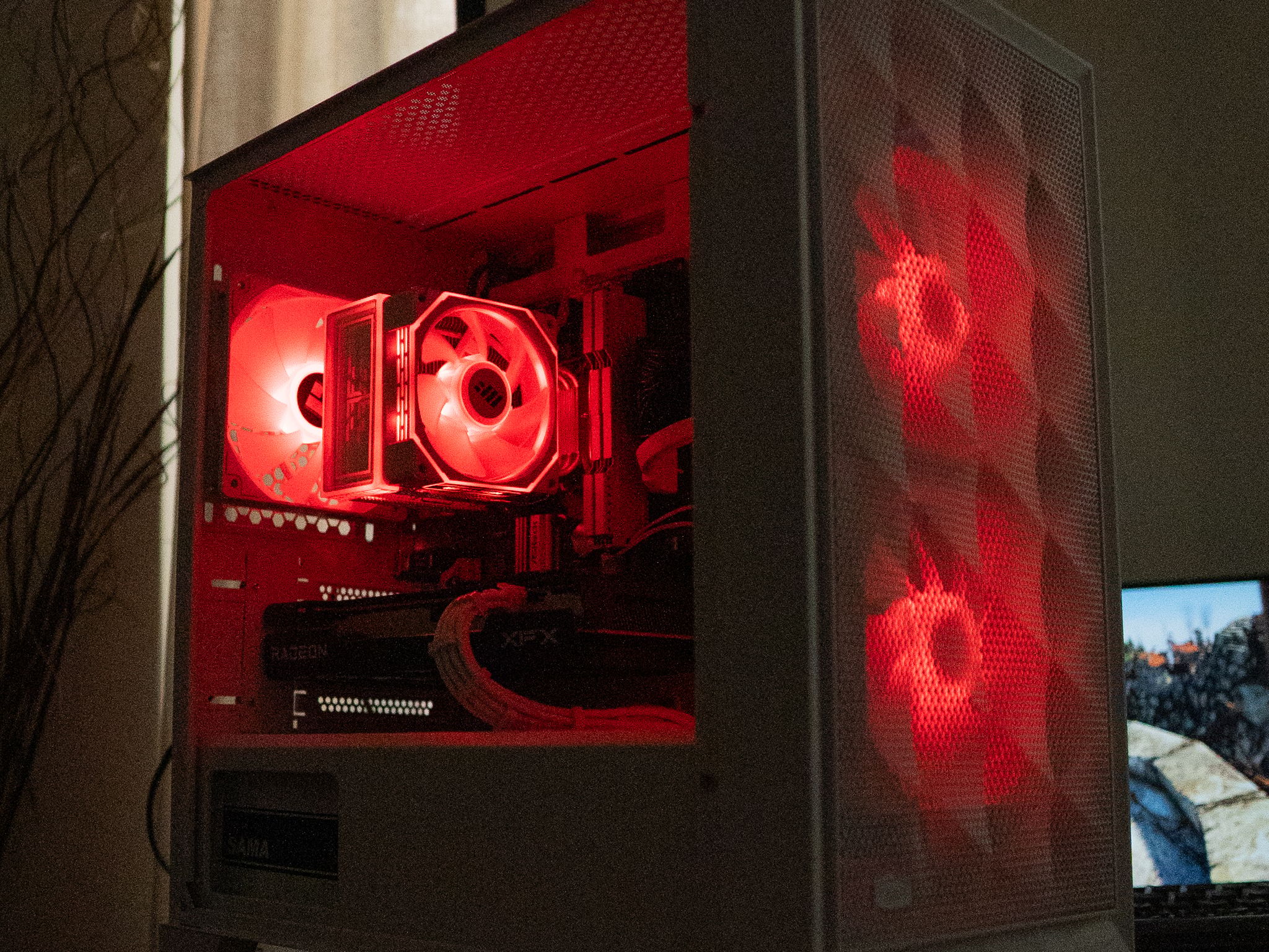 🌨🌨 | RX 7600 8GB | INTEL i7 9700 | 16GB DDR4 RAM | 1.25TB Storage | Arctic Snow 3.0