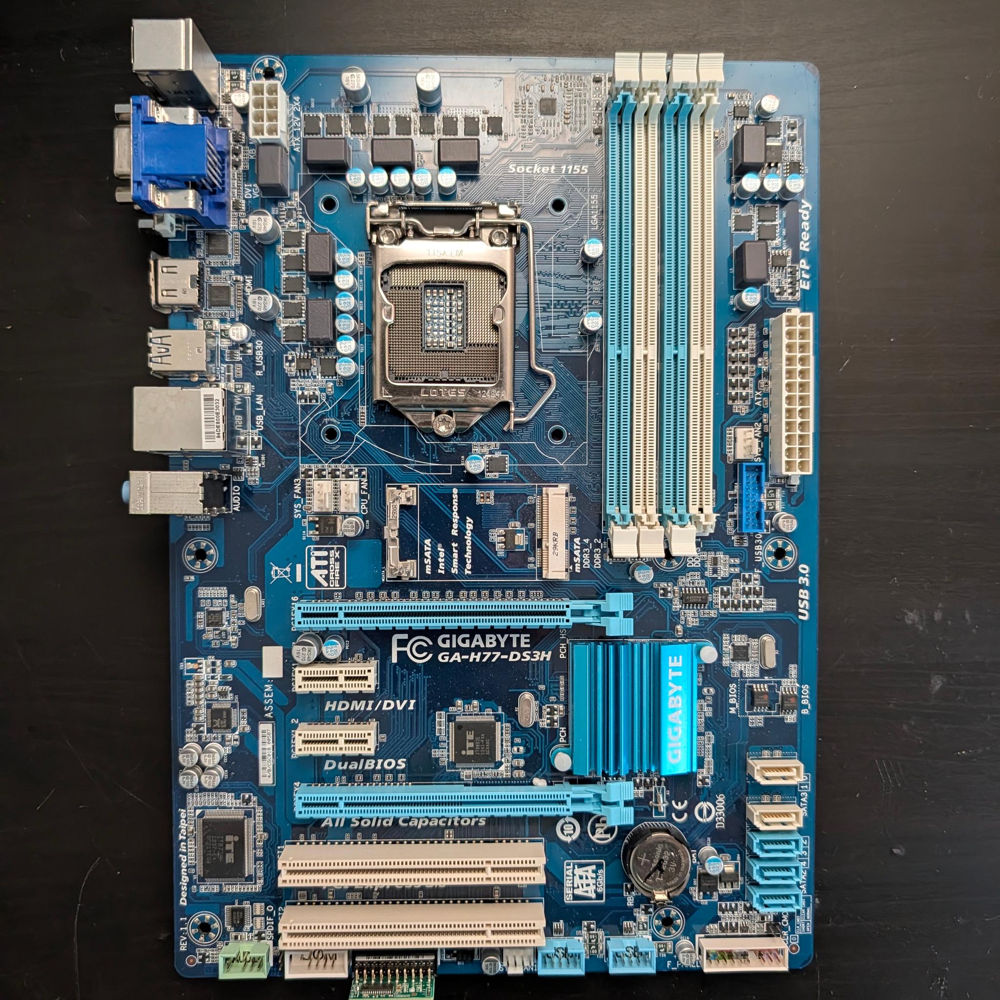 Gigabyte GA-H77-DS3H LGA1155 H77 Motherboard ATX VGA DDR3 Untested No IO Shield
