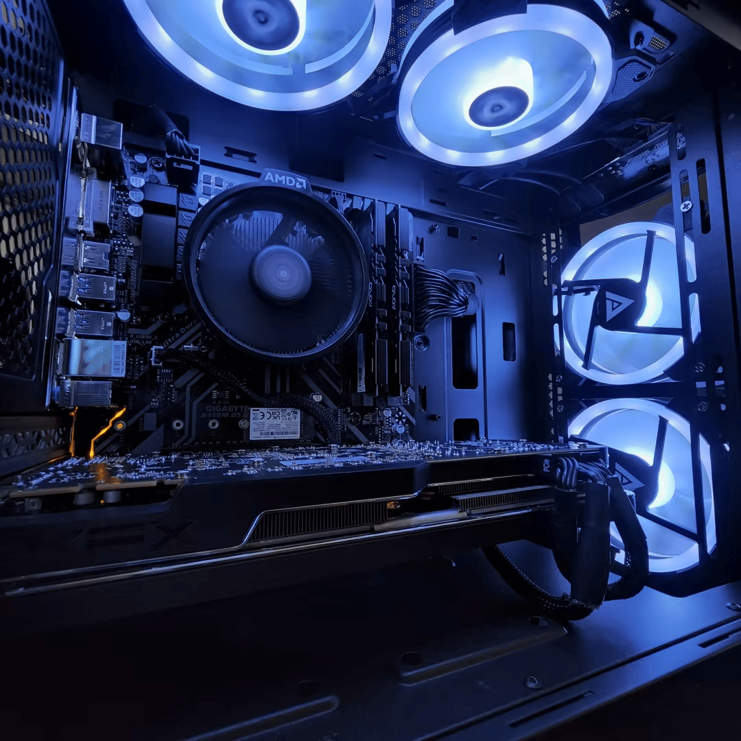 AMD Ryzen 3 1200 // AMD Radeon R9 280 3GB // Oloy 16GB 