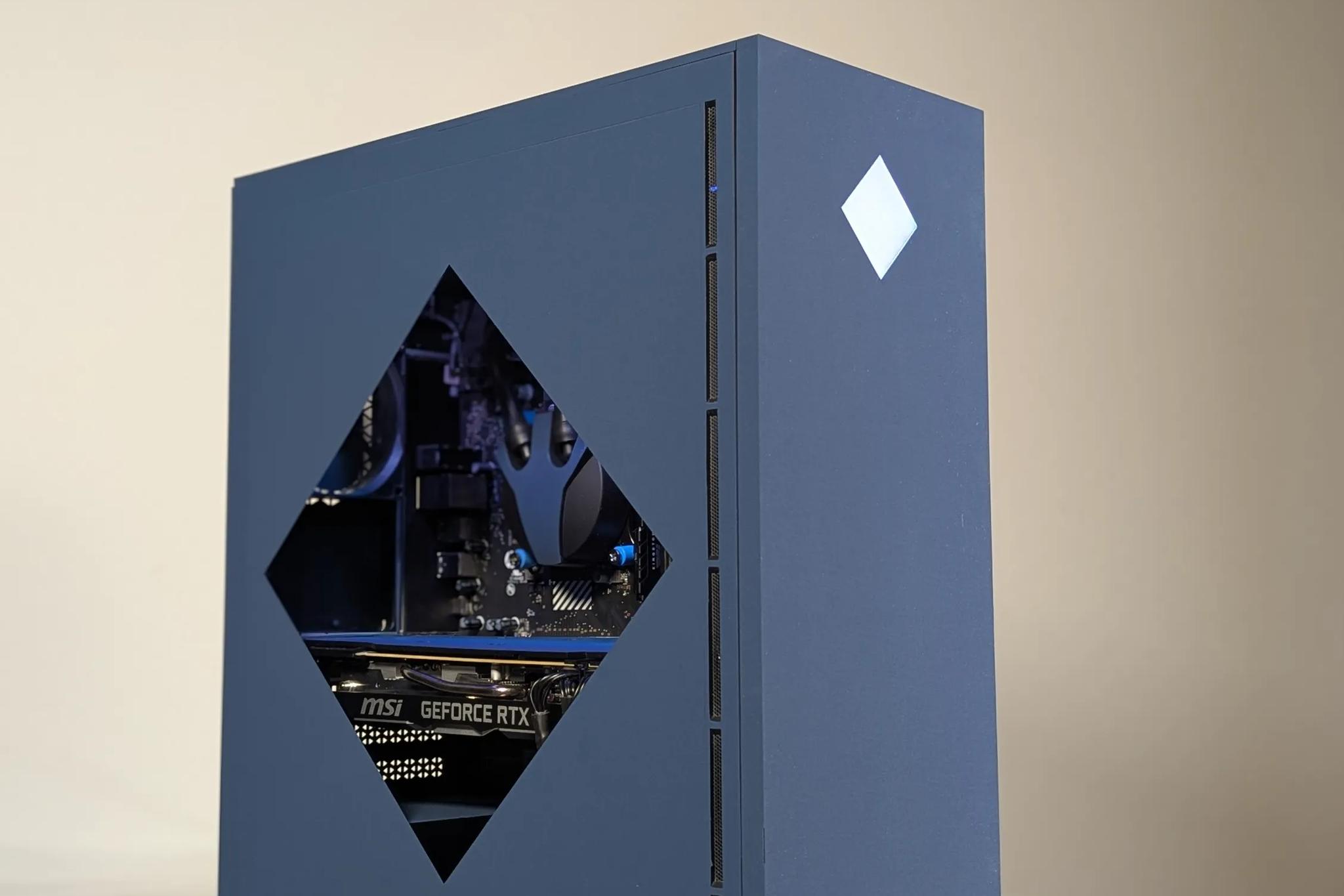 Unique PCs by Color Change Customs