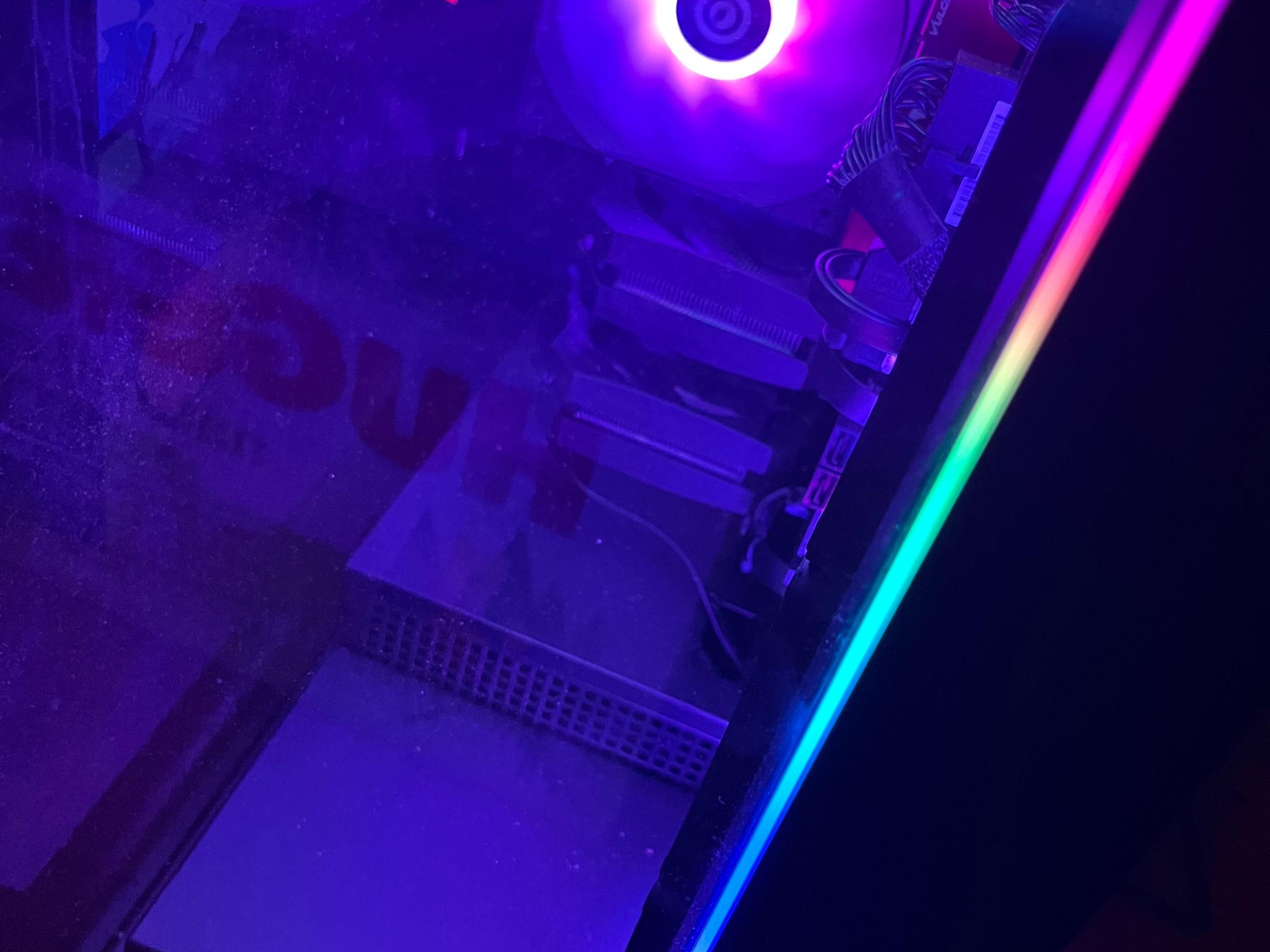 CyberPowerPC Prebuilt 5060 8gb, 1tb storage, 16gb DDR5, Core i5-14400f, Win 11