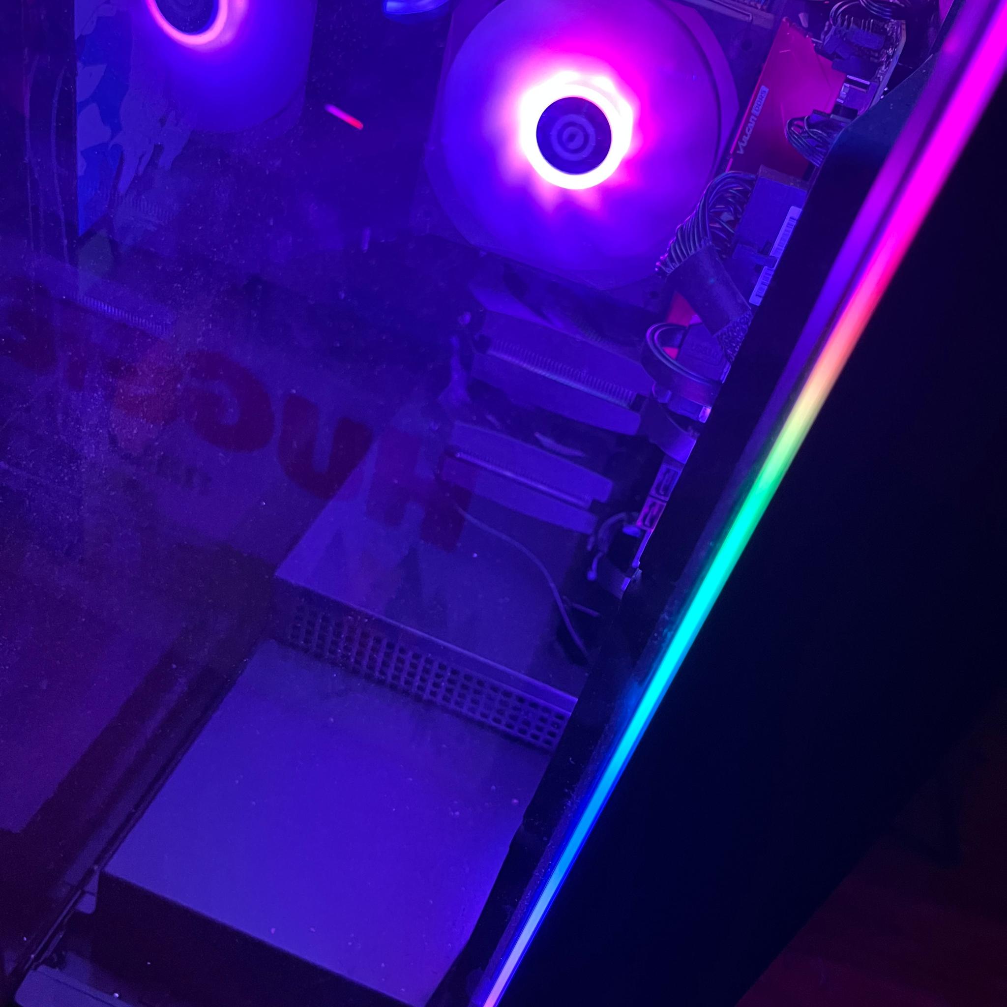 CyberPowerPC Prebuilt 5060 8gb, 1tb storage, 16gb DDR5, Core i5-14400f, Win 11