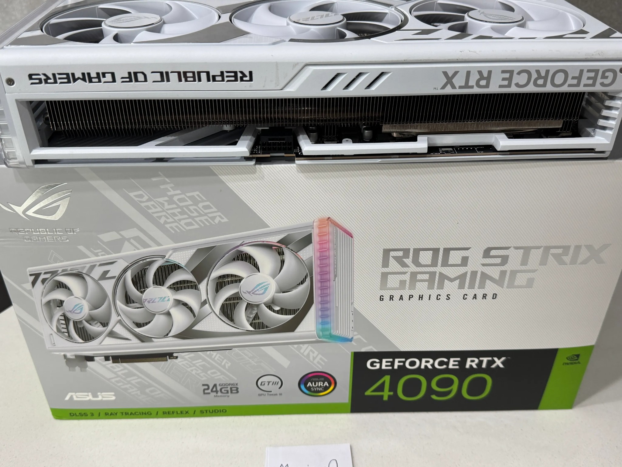 ASUS ROG STRIX GeForce RTX 4090 WHITE