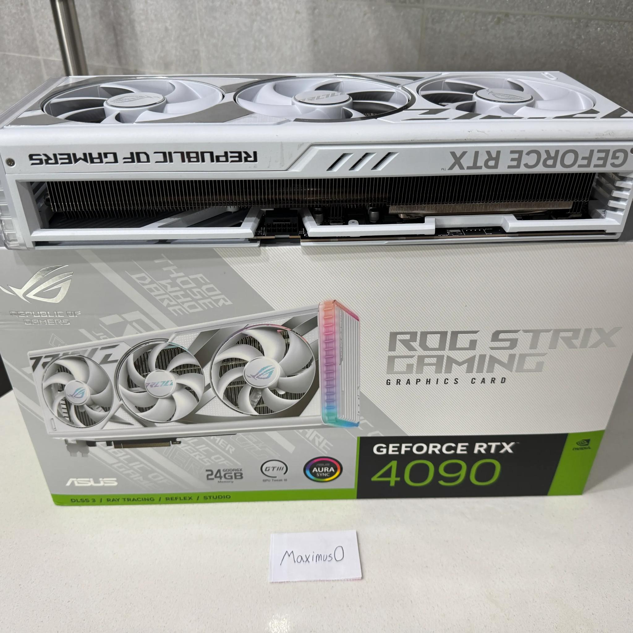 ASUS ROG STRIX GeForce RTX 4090 WHITE