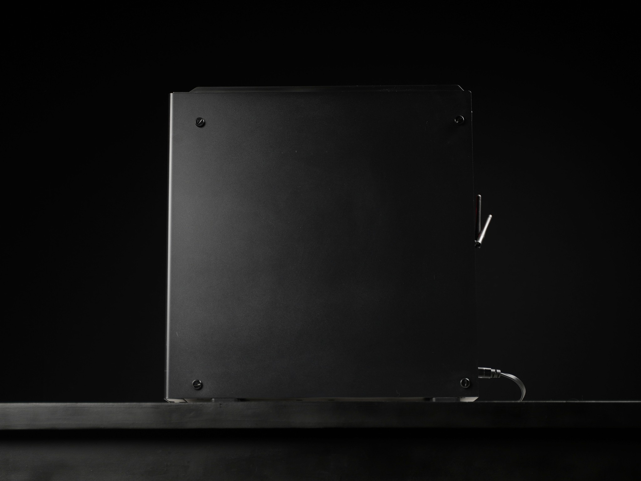 \ CF-01 / RTX 5060 Intel Core i7 10700K 16GB .5TB Windows 11 Gaming PC Powerhouse