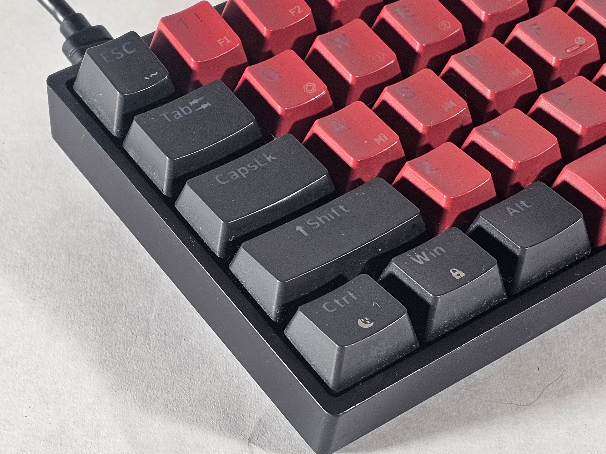 Skyloong GK61 60% Mechanical Gaming Keyboard - Black/Red Wired