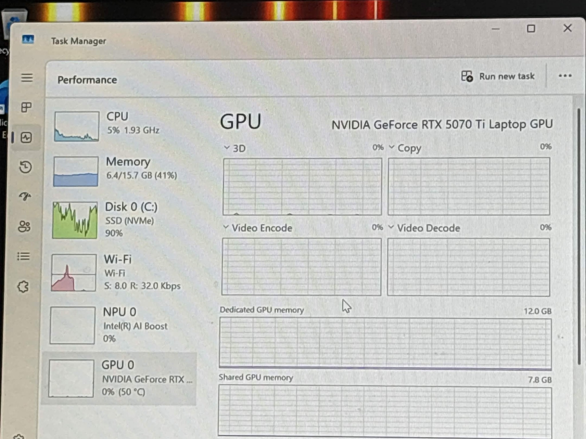 MSI Vector 16 HX AI Ultra 7 RTX 5070 Ti 16GB 2K 240Hz (NM)
