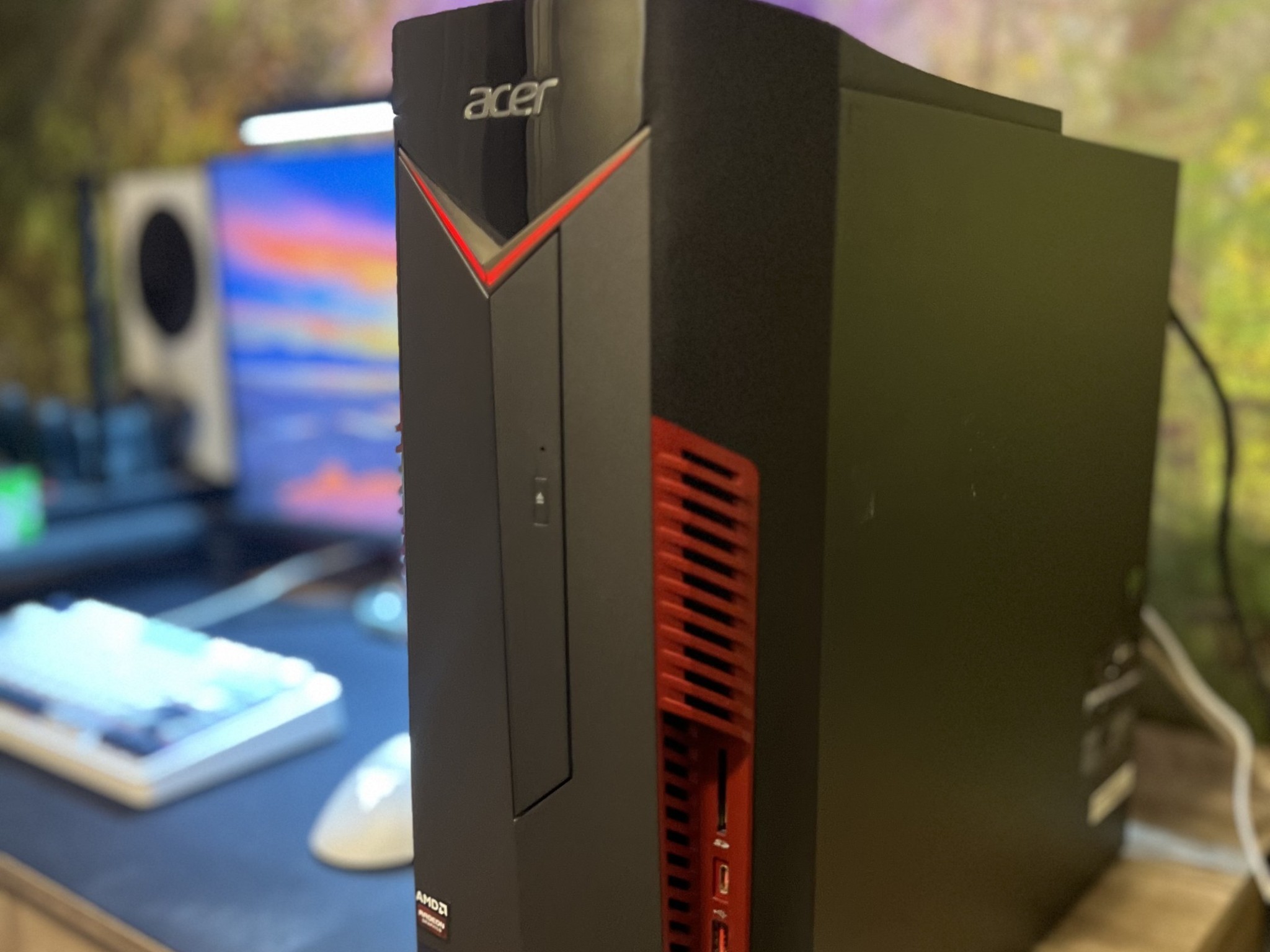 ACER Nitro N-50-600-UR15  **Budget Entry Level**