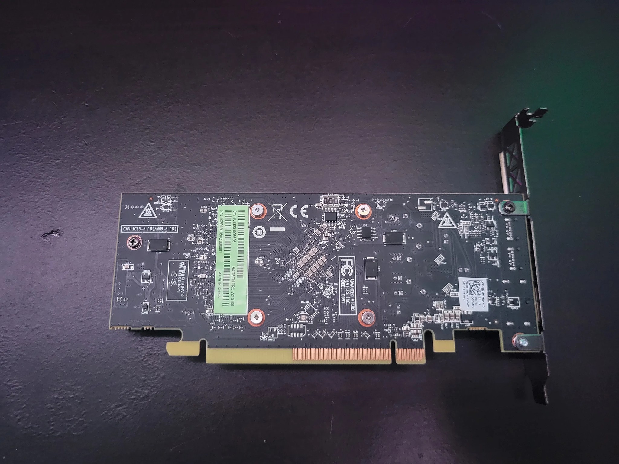 AMD Radeon Pro WX 2100
