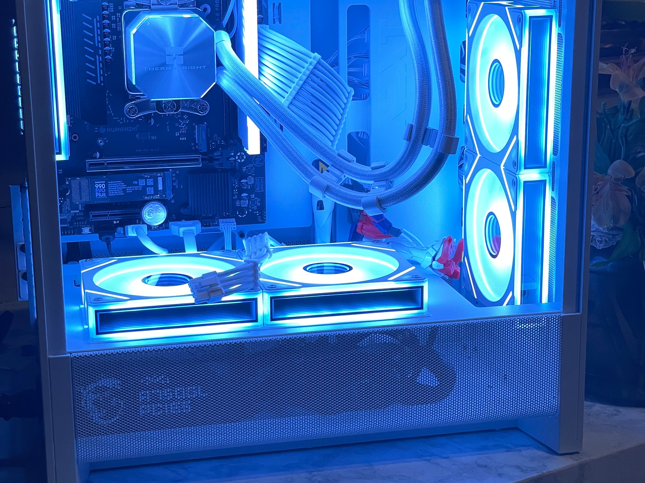 Custom All-White AM5 Gaming PC | Ryzen 5 7600X, 32GB DDR5, 1TB SSD (NO GPU!)