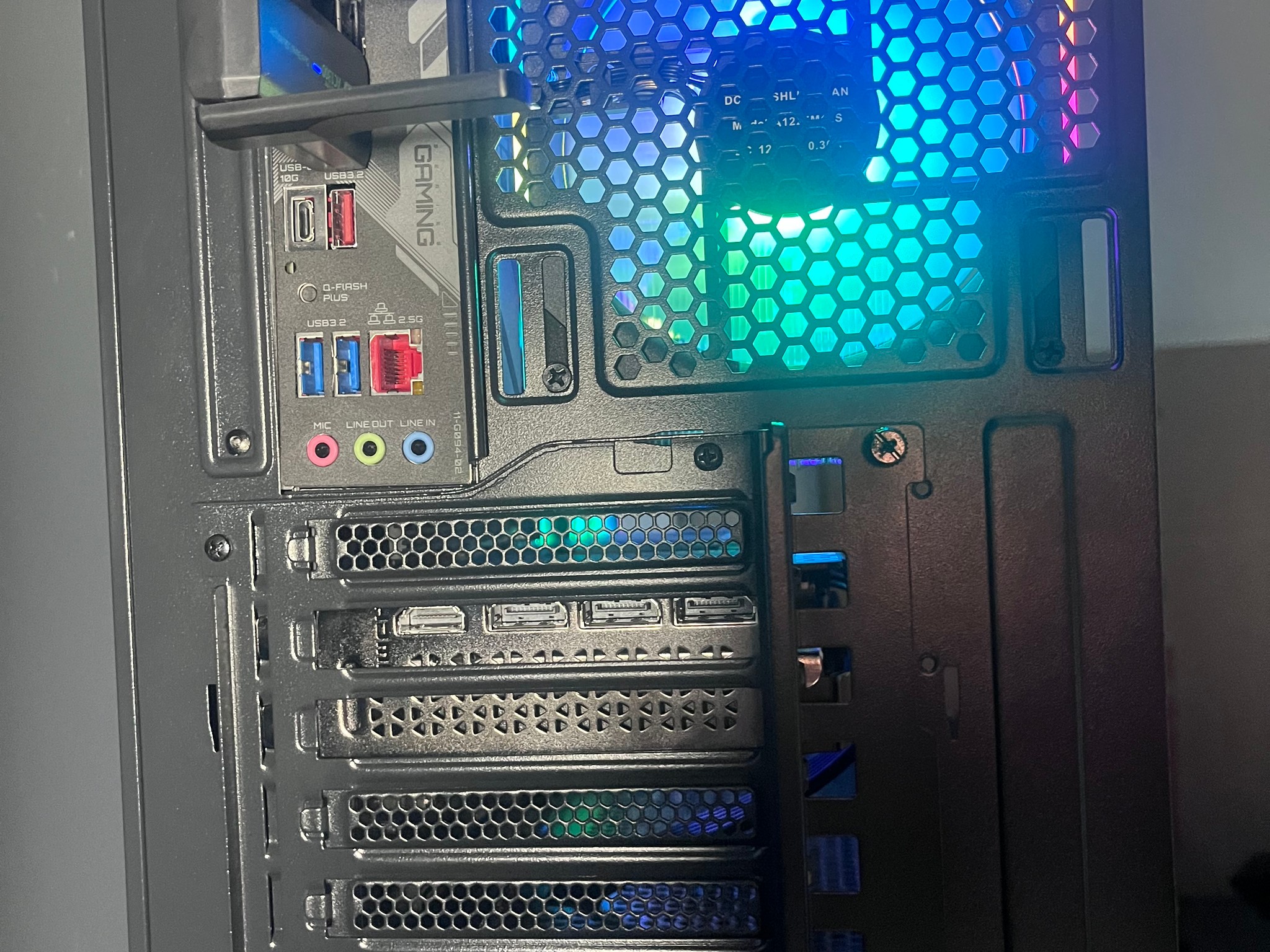 RTX 5070 | Ryzen 5 7600X | 32GB 6000MHz DDR5 | 1TB NVME | Black Gaming PC