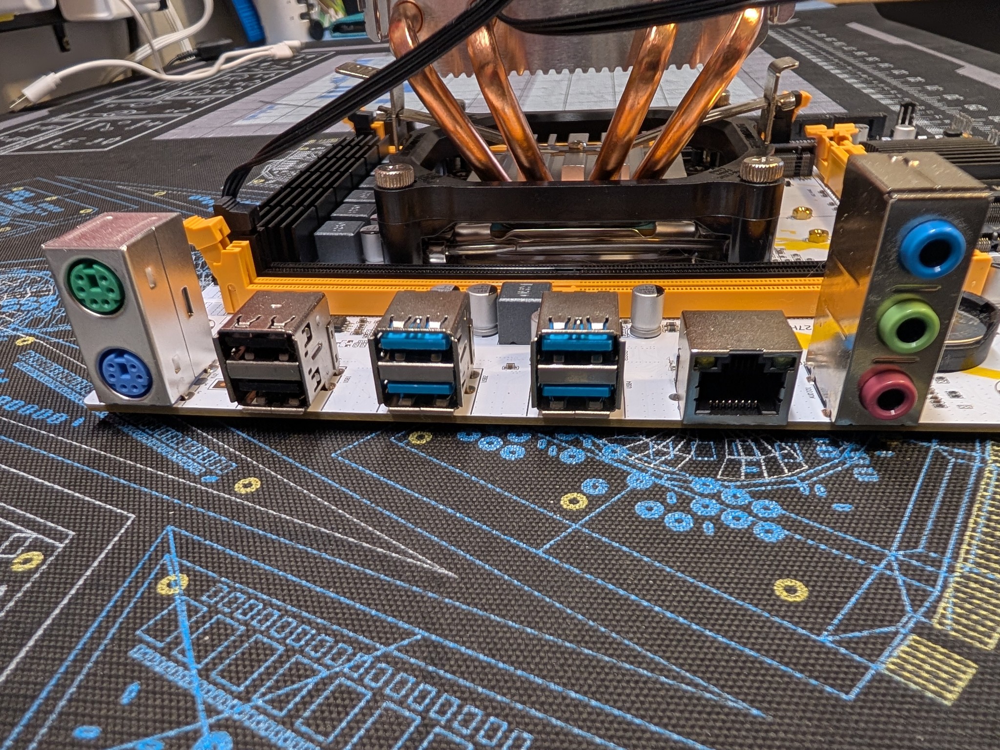 QIYIDA X99 Motherboard with Intel Xeon E5-2660 V3 CPU + CPU Cooler
