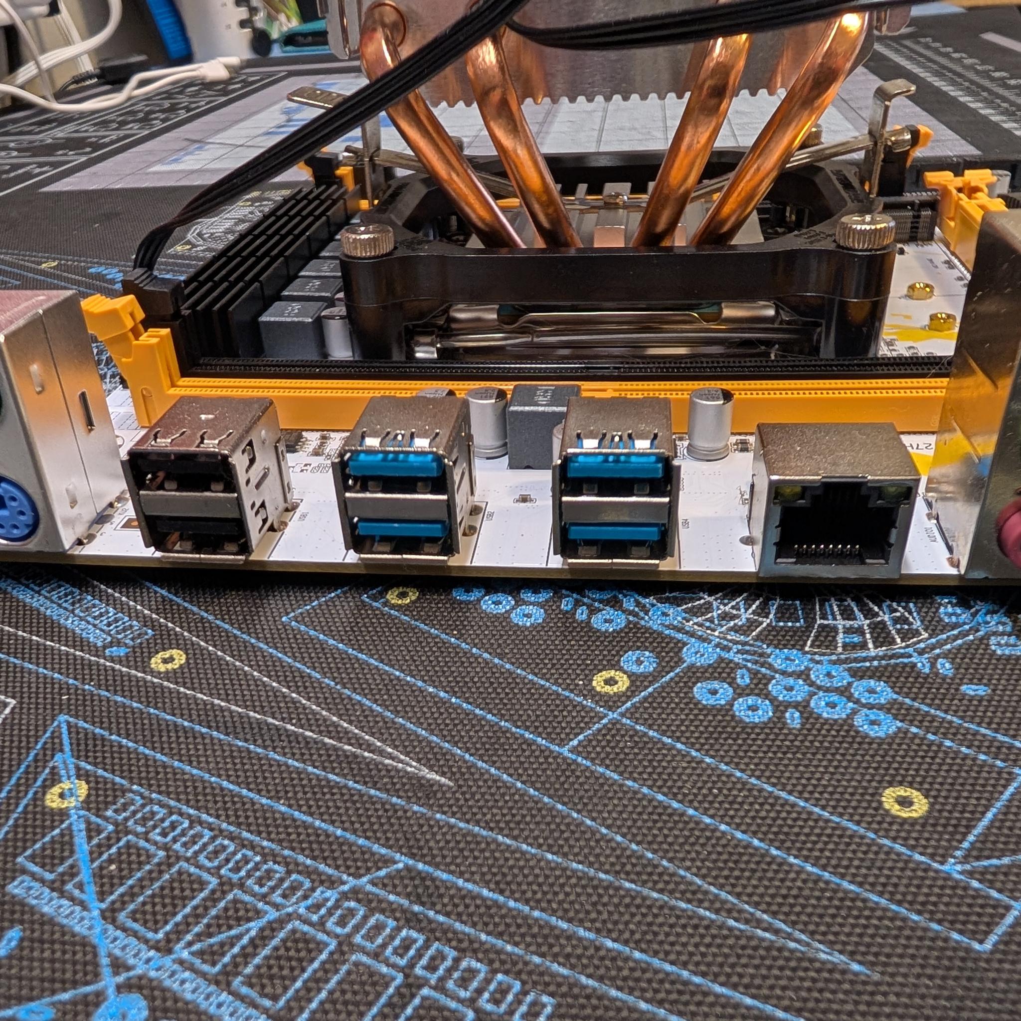 QIYIDA X99 Motherboard with Intel Xeon E5-2660 V3 CPU + CPU Cooler