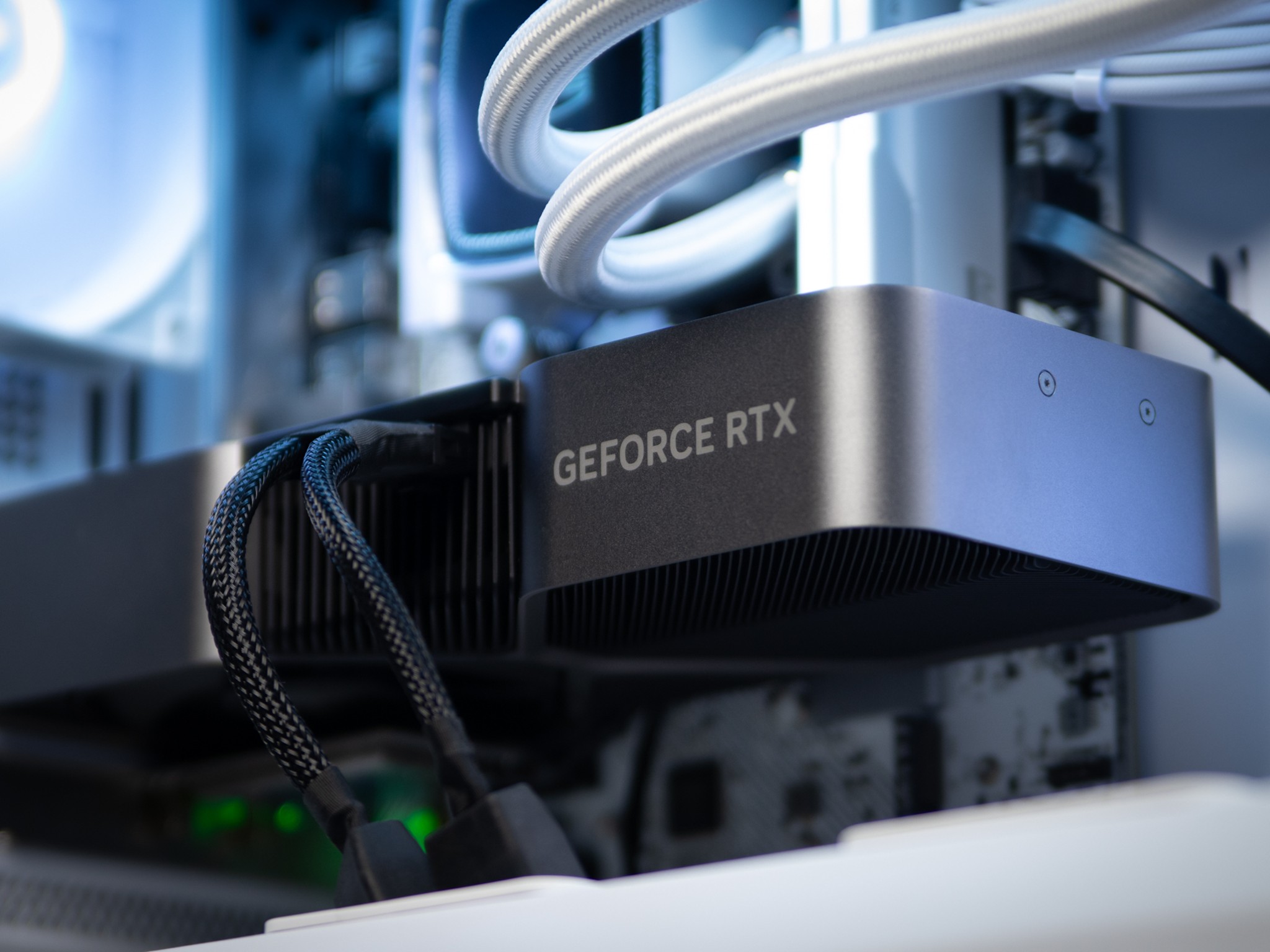“Clouden” RTX 4070 32GB Intel i7 13700 Windows 11 1TB Workstation Gaming PC