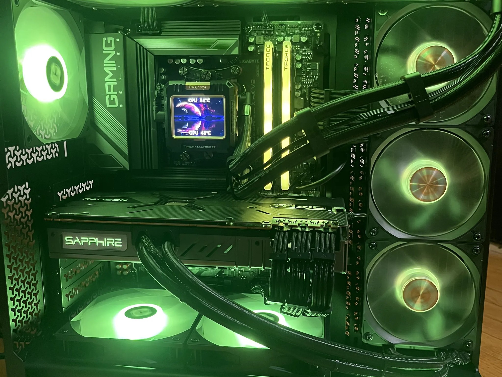 RX 6900 XT Toxic LE, Liquid Cooled | Ryzen 5 7600 | 32GB DDR5 | 2 TB