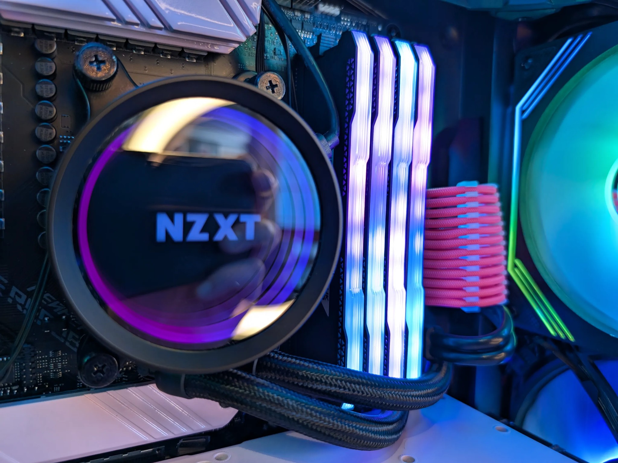 AMARYLLIS Gaming PC - Ryzen 5800X - Nvidia RTX 2080Ti