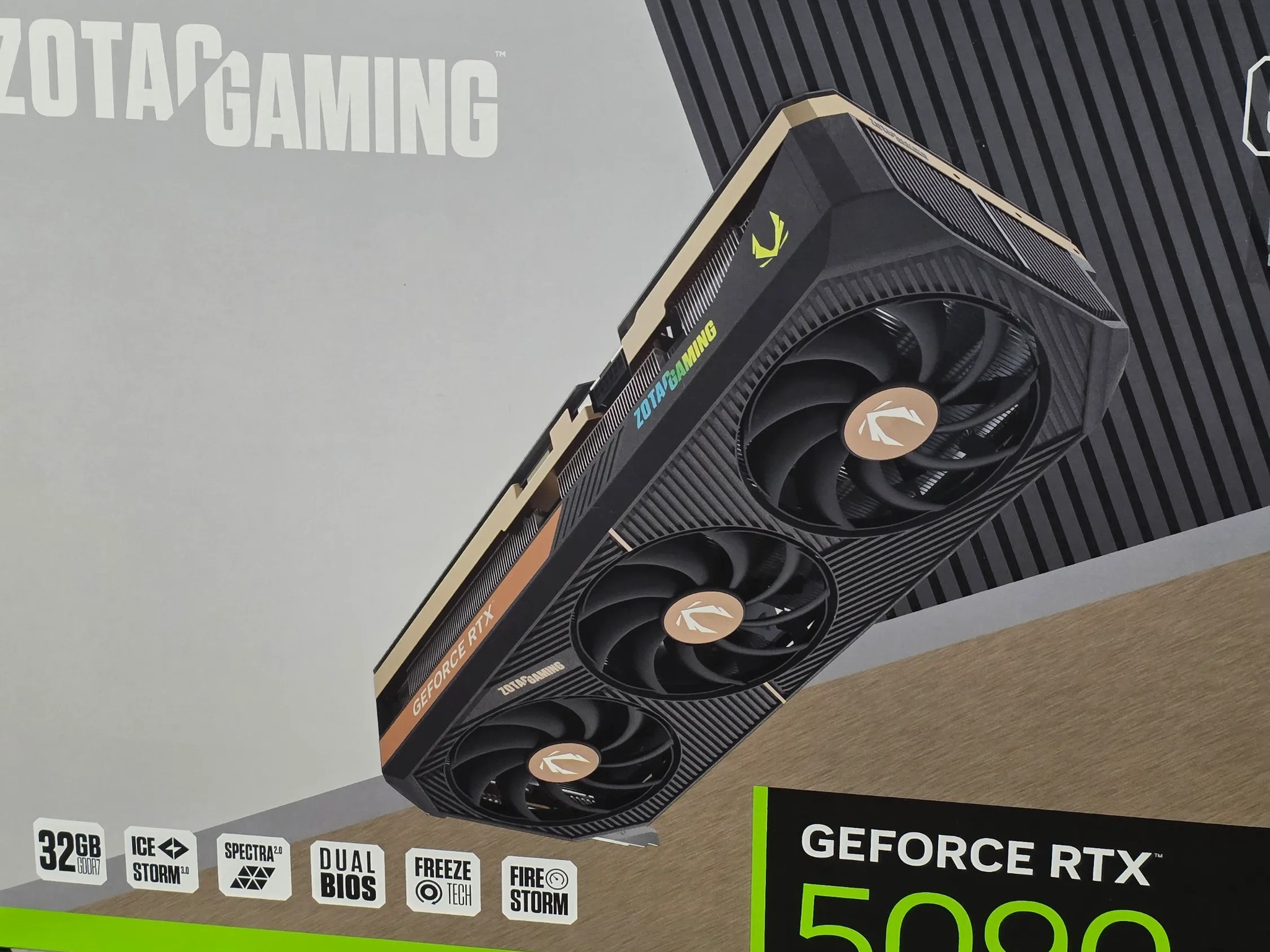 5090 Zotac Gaming Solid OC