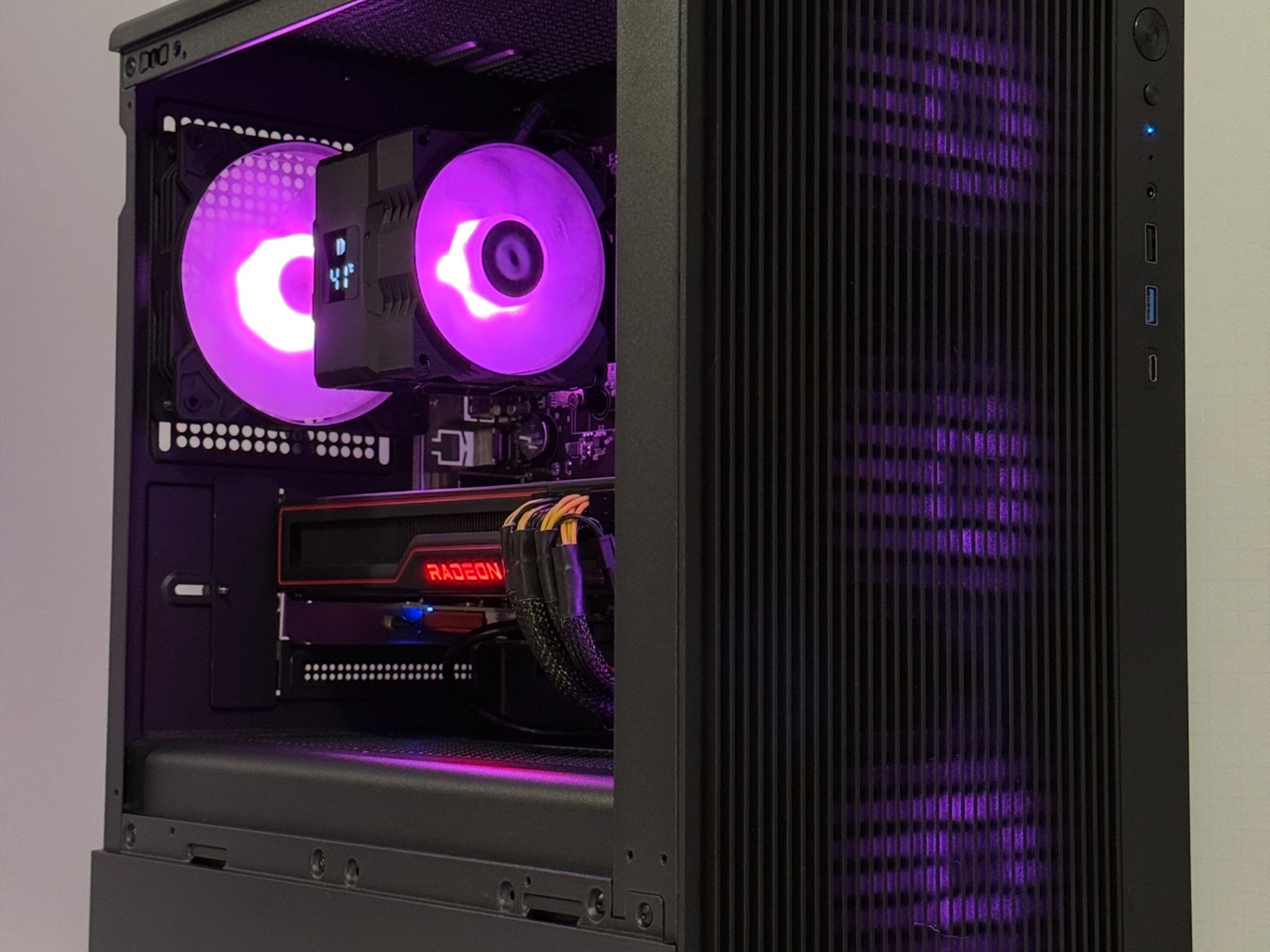 🥷MIDNIGHT TITAN🥷 1440p | RX 6700XT 12GB | RYZEN 5 5600 | 1TB M.2 | 16GB DDR4 3200MHZ