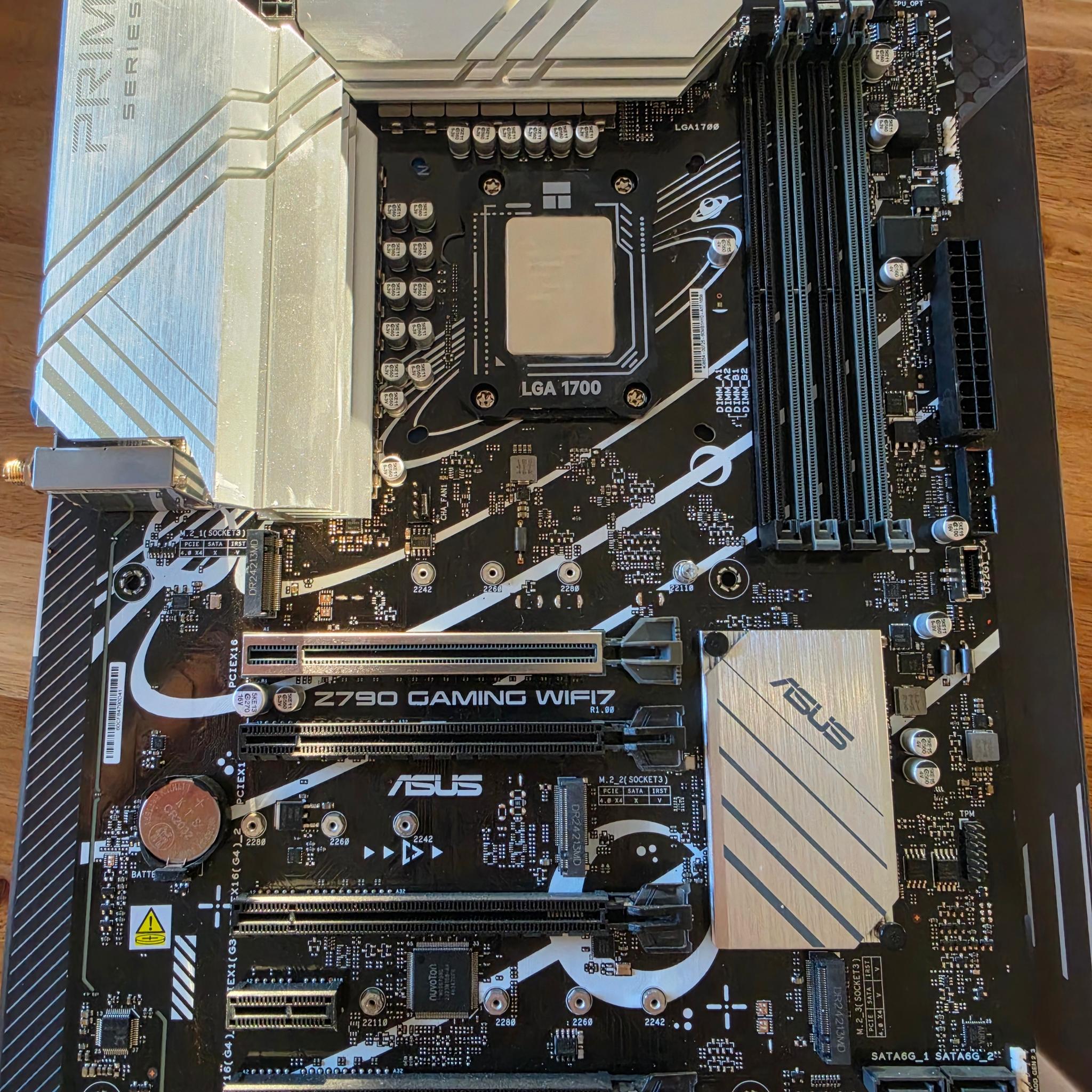 ASUS Z790 Gaming WiFi 7 Intel LGA 1700 DDR5 with i5 12600KF, Thermaltake Contact Plate