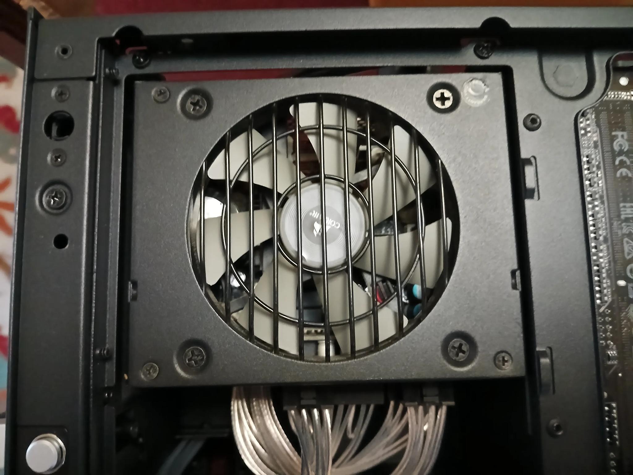 Gigabyte A620i AX itx, Ryzen 7500F, Corsair SF600, Hyte Revolt 3