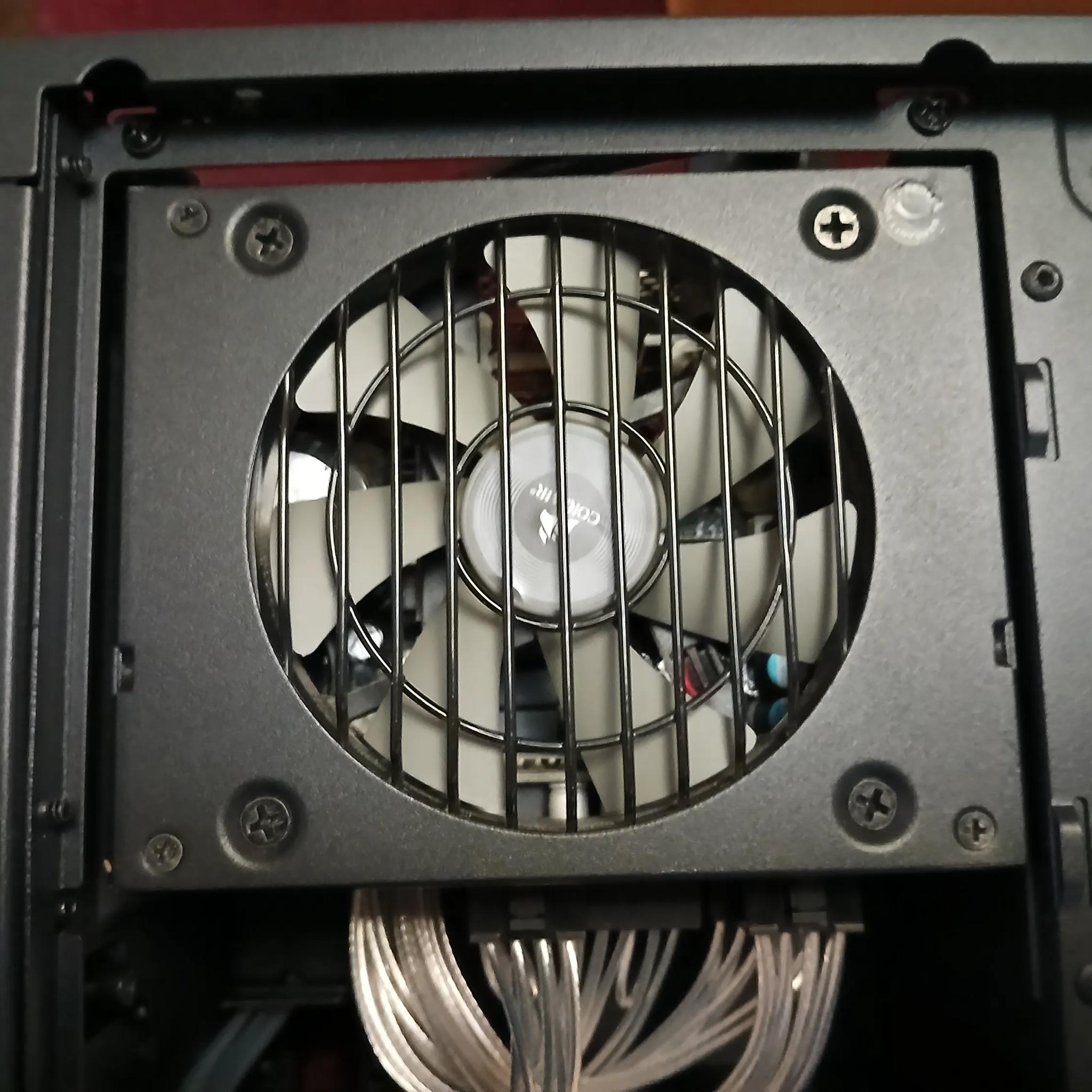 Gigabyte A620i AX itx, Ryzen 7500F, Corsair SF600, Hyte Revolt 3