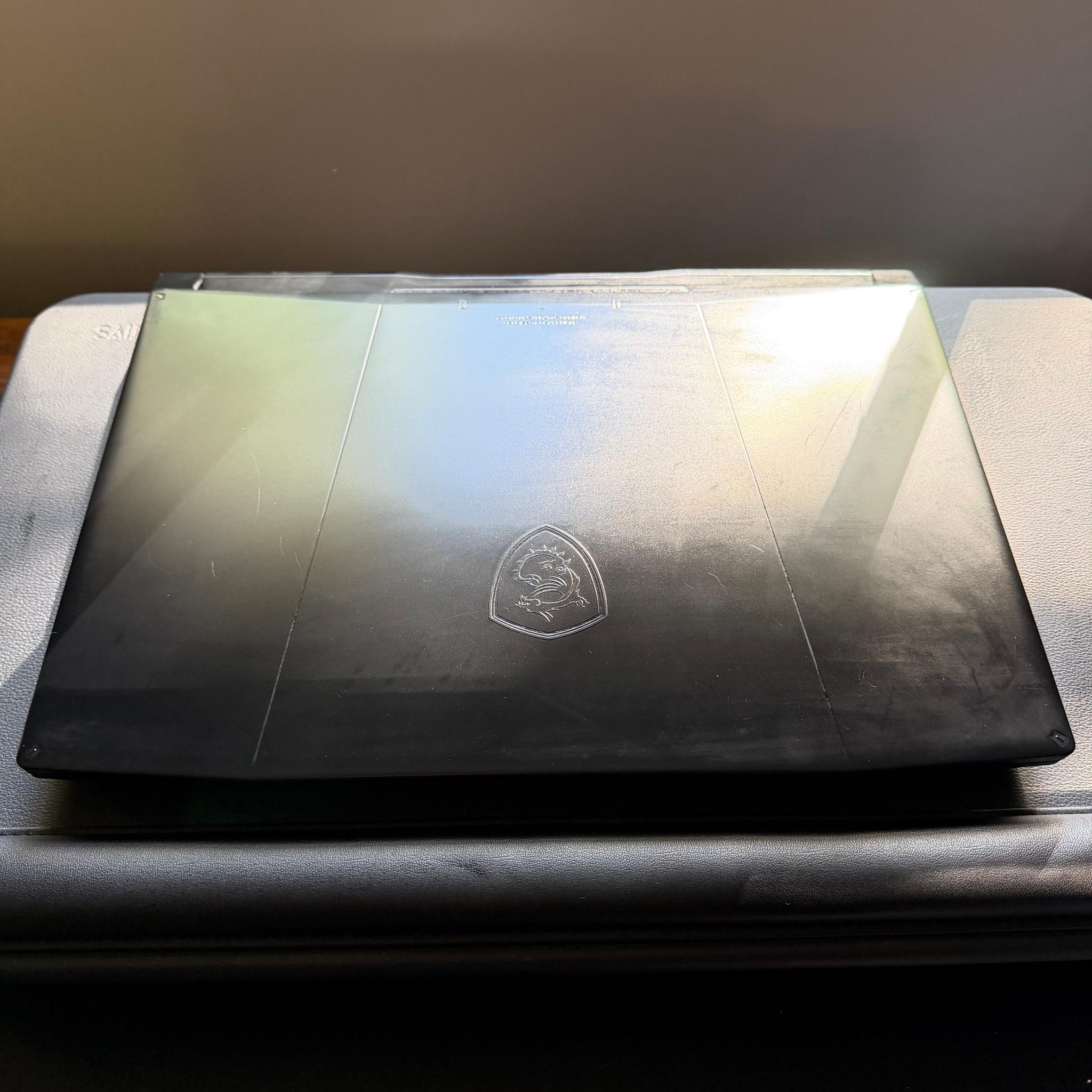 MSI Katana A15 AI B8VG Gaming Laptop – Ryzen 9 8945HS / RTX 4070 / 32GB RAM / 2TB SSD