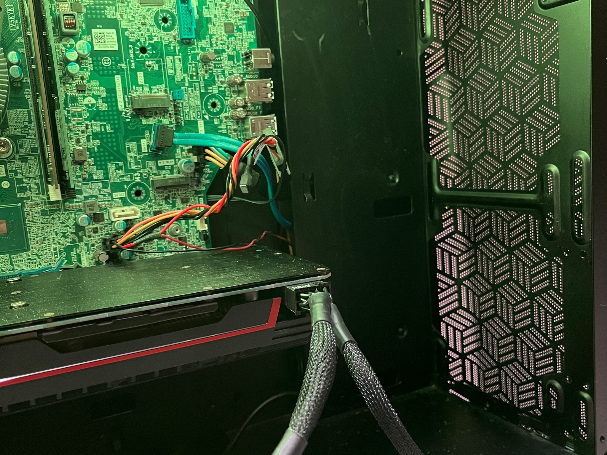 🟠🔥NVIDIA GTX 1080, Intel i3-9100, 12GB RAM, 500 GB SSD, High Performance RGB Gaming PC w/ Remote 🖥️🔵