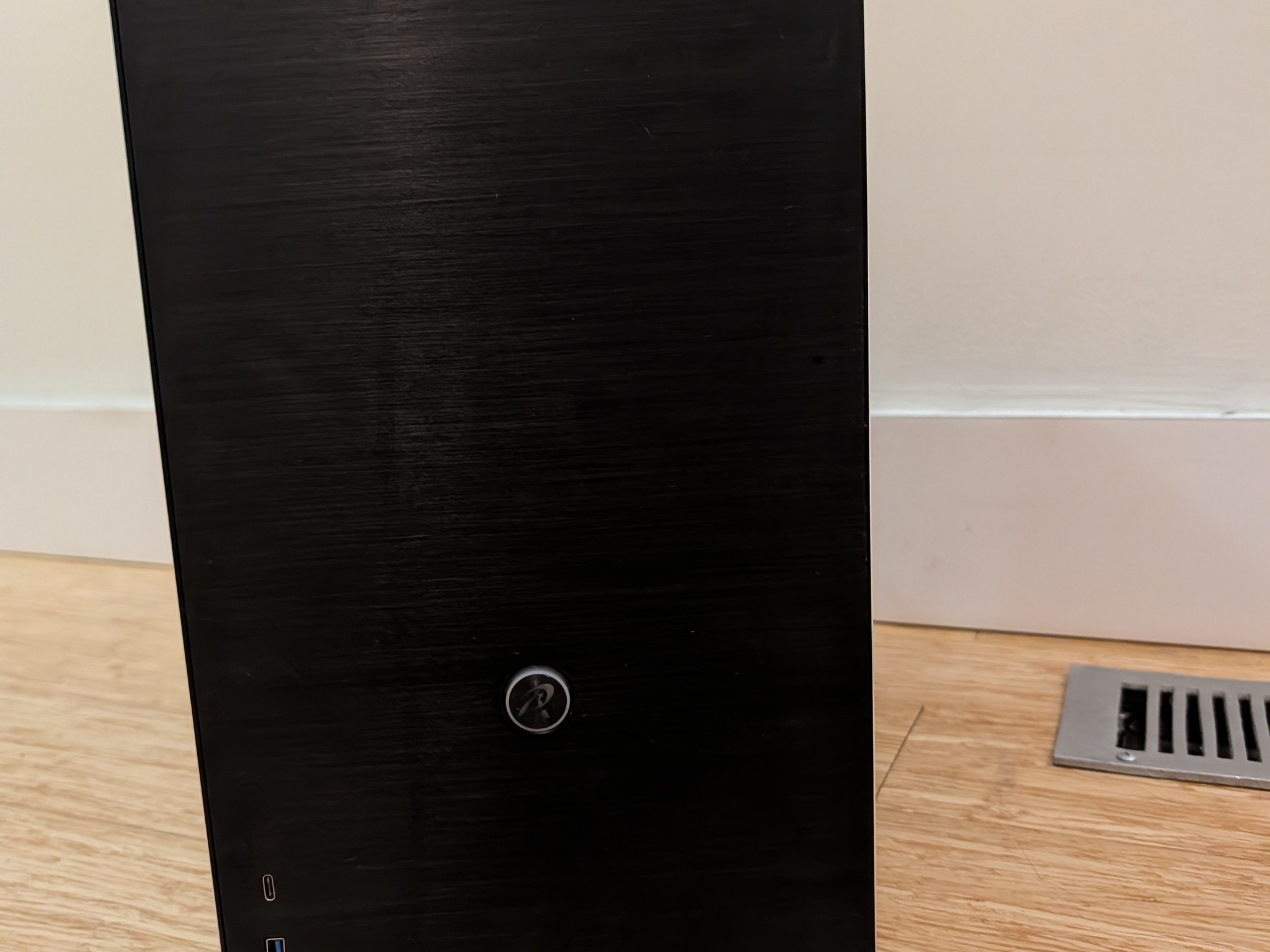 Gaming PC case + GPU riser