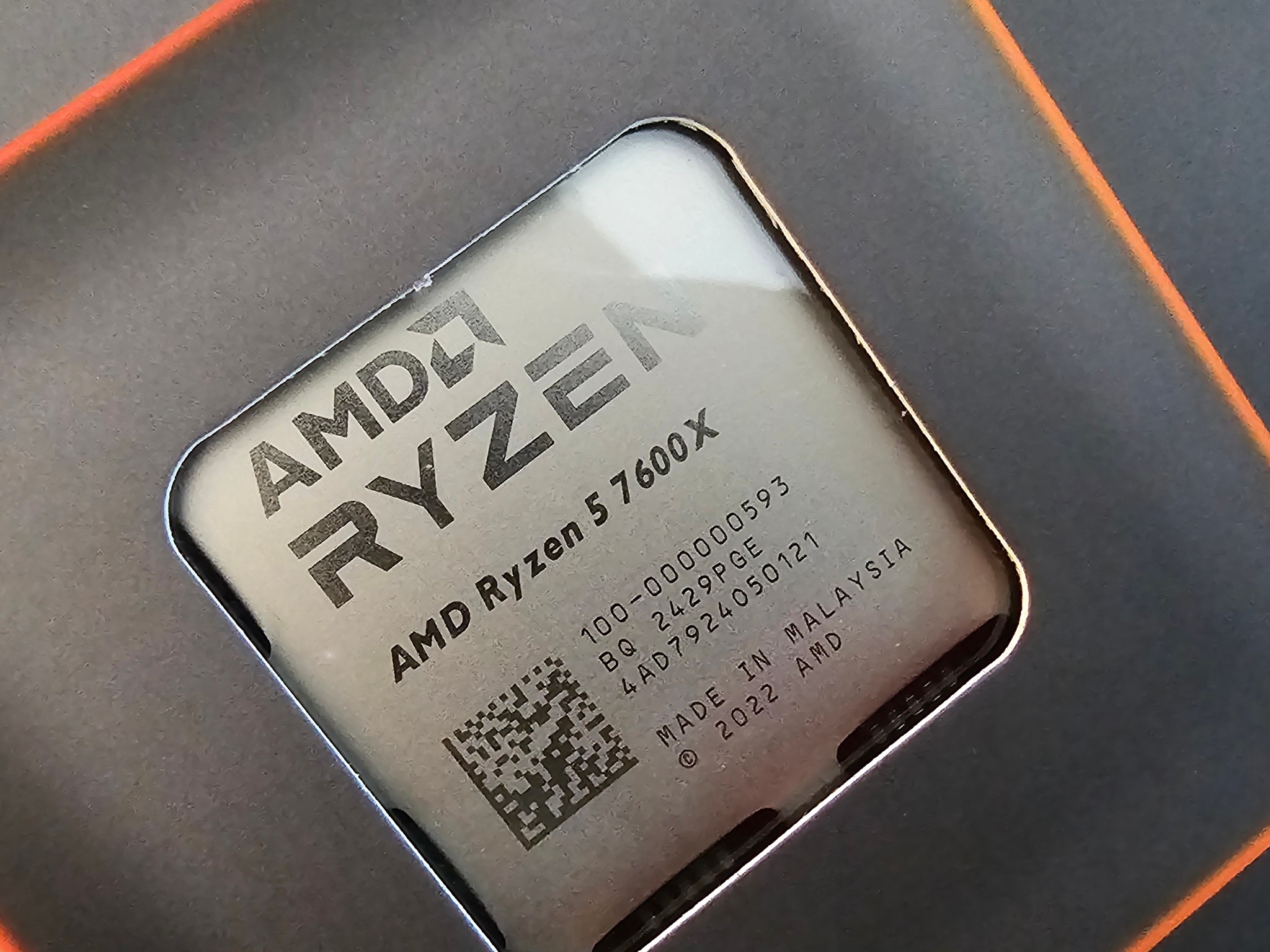 AMD Ryzen 5 7600X