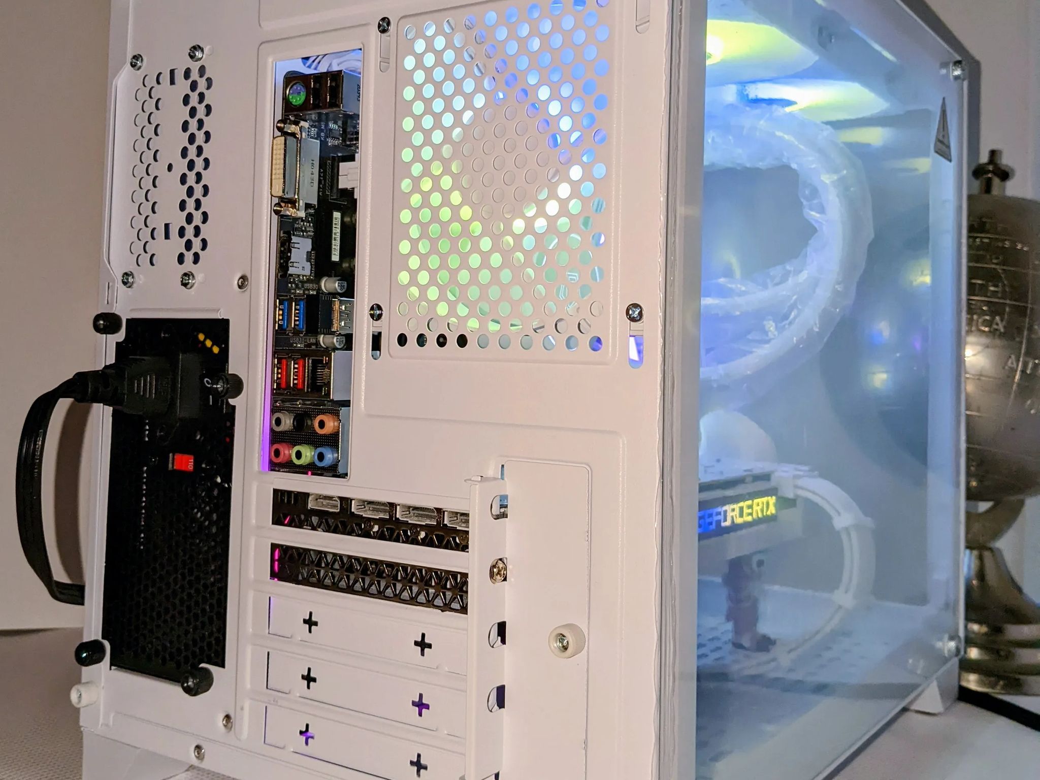 ::Project Whis🍦:: RTX 3070| Ryzen 5 5500@4.2GHz| 2X8GB Warhawk DDR4(aRGB)| 1TB NVMe| Windows 11 Pro