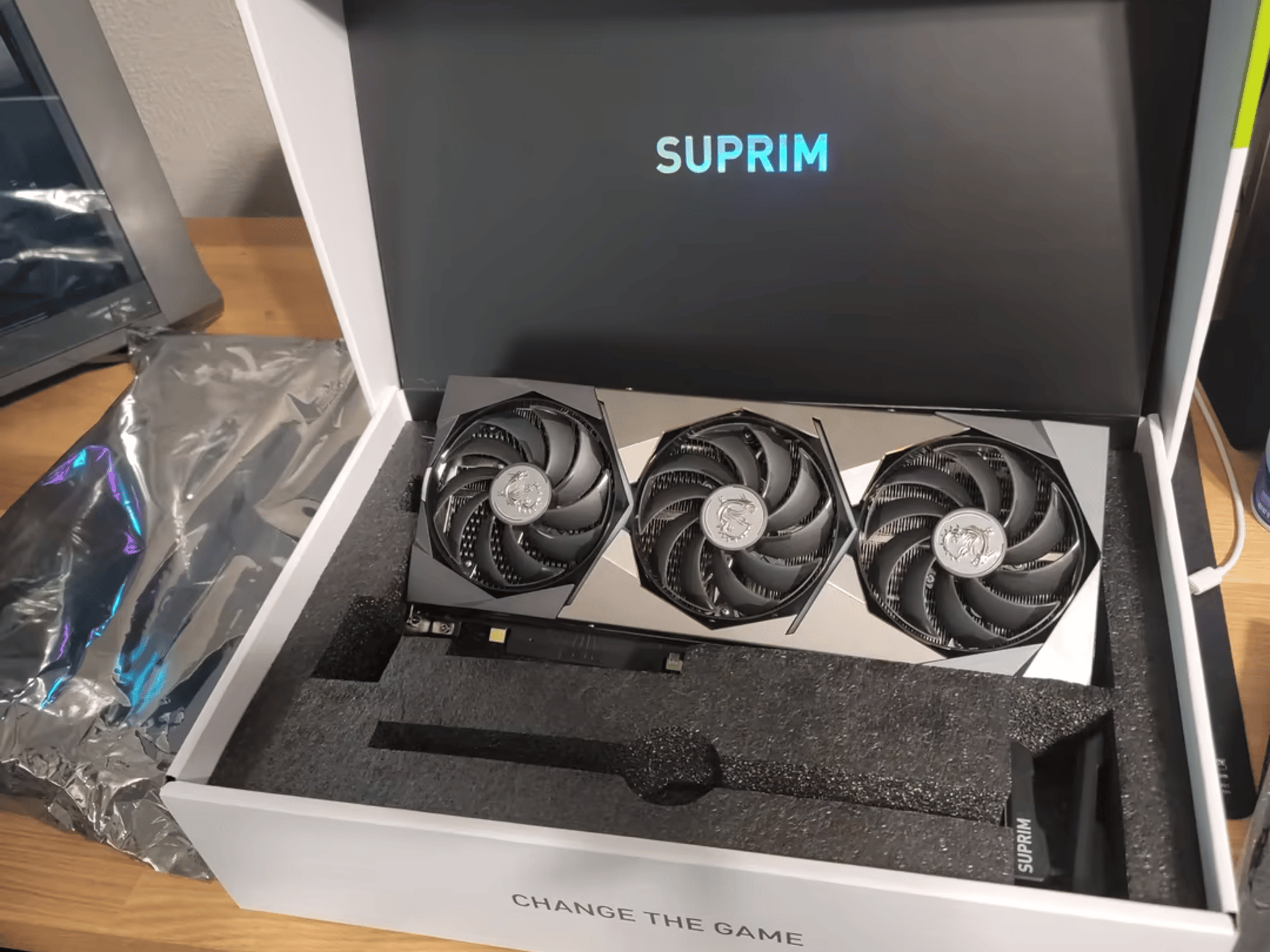 MSI Geforce RTX 3070ti Suprim X 8 GB GDDR6X