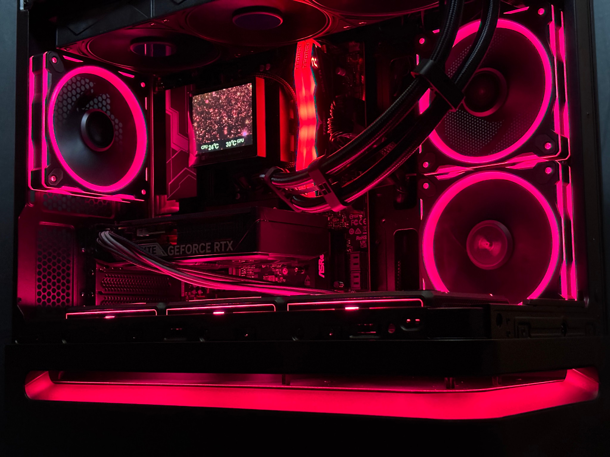 💙STUNNING PC💙 RTX 5060 | Ryzen 7600X | 16gb DDR5 | 1 TB M.2 SSD