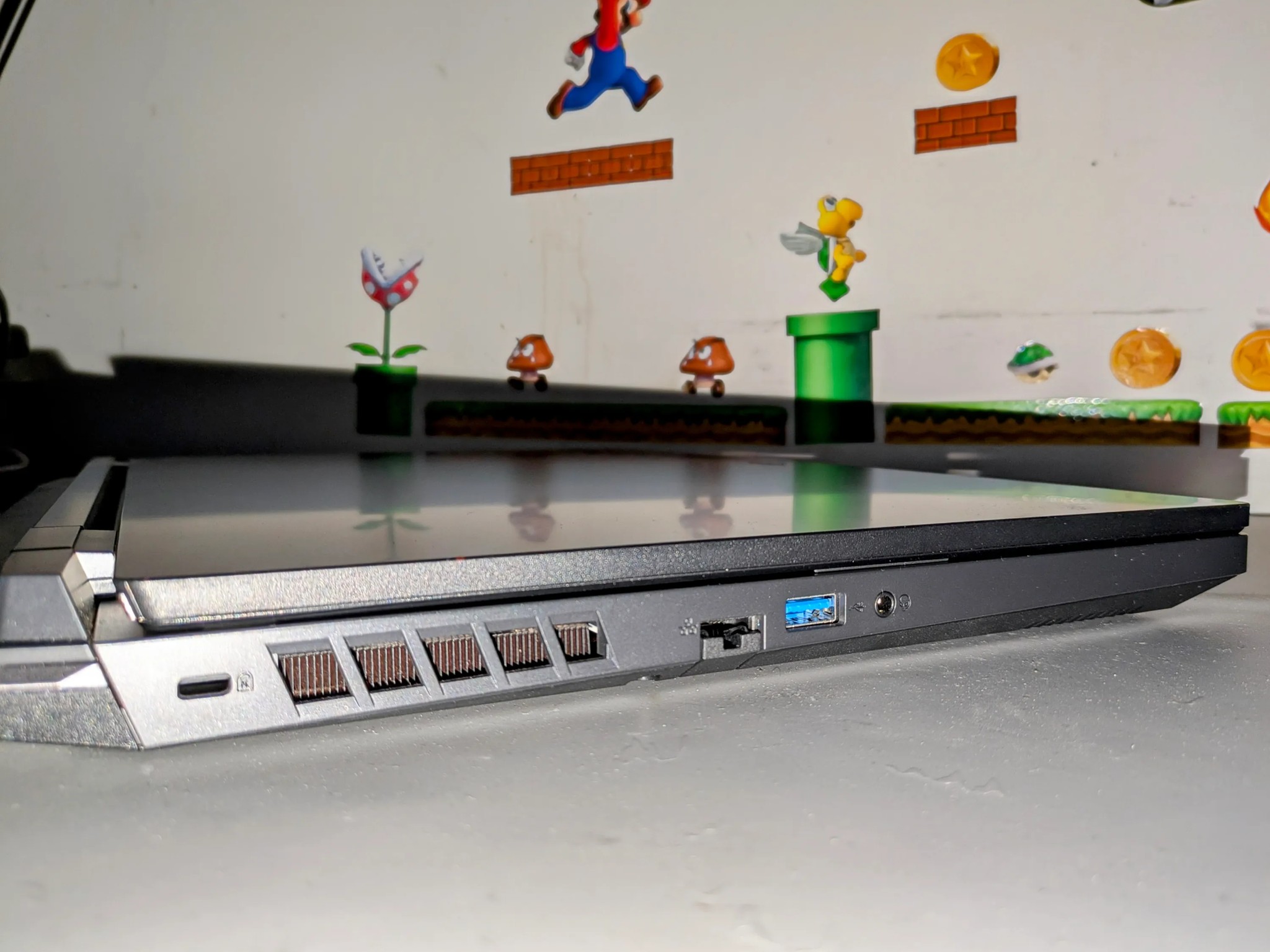 17.3" Acer Nitro 5 RTX 4050 Gaming Laptop (AN517-55-558P)