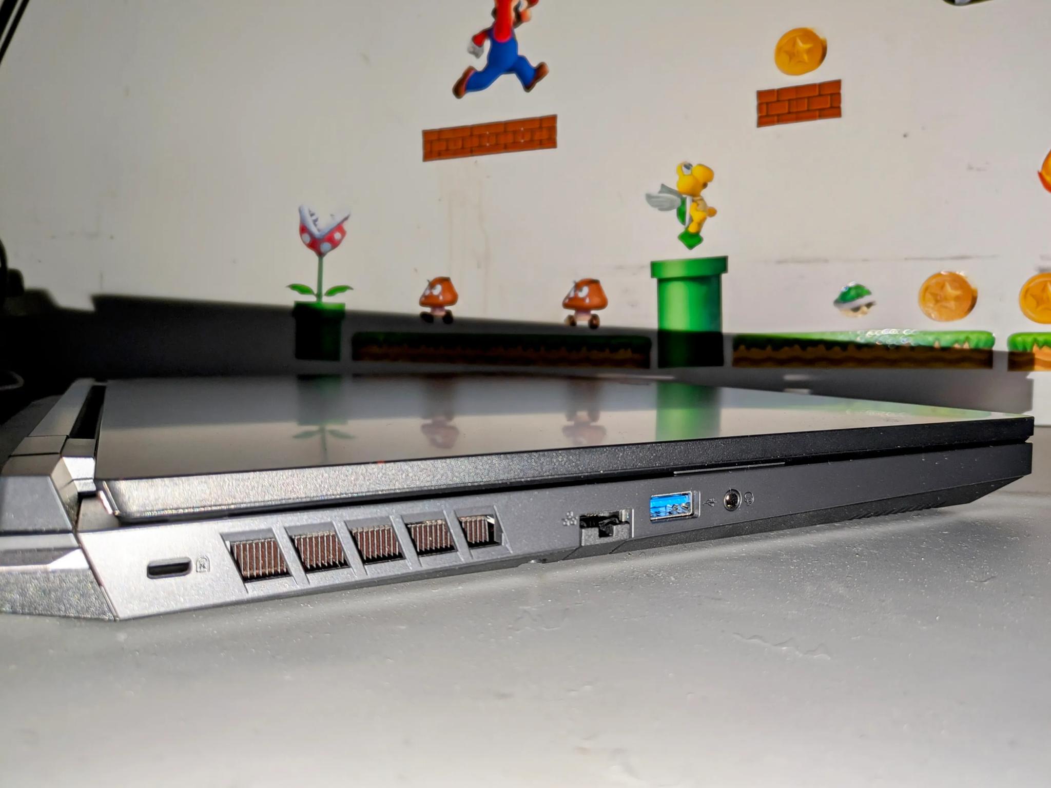 17.3" Acer Nitro 5 RTX 4050 Gaming Laptop (AN517-55-558P)