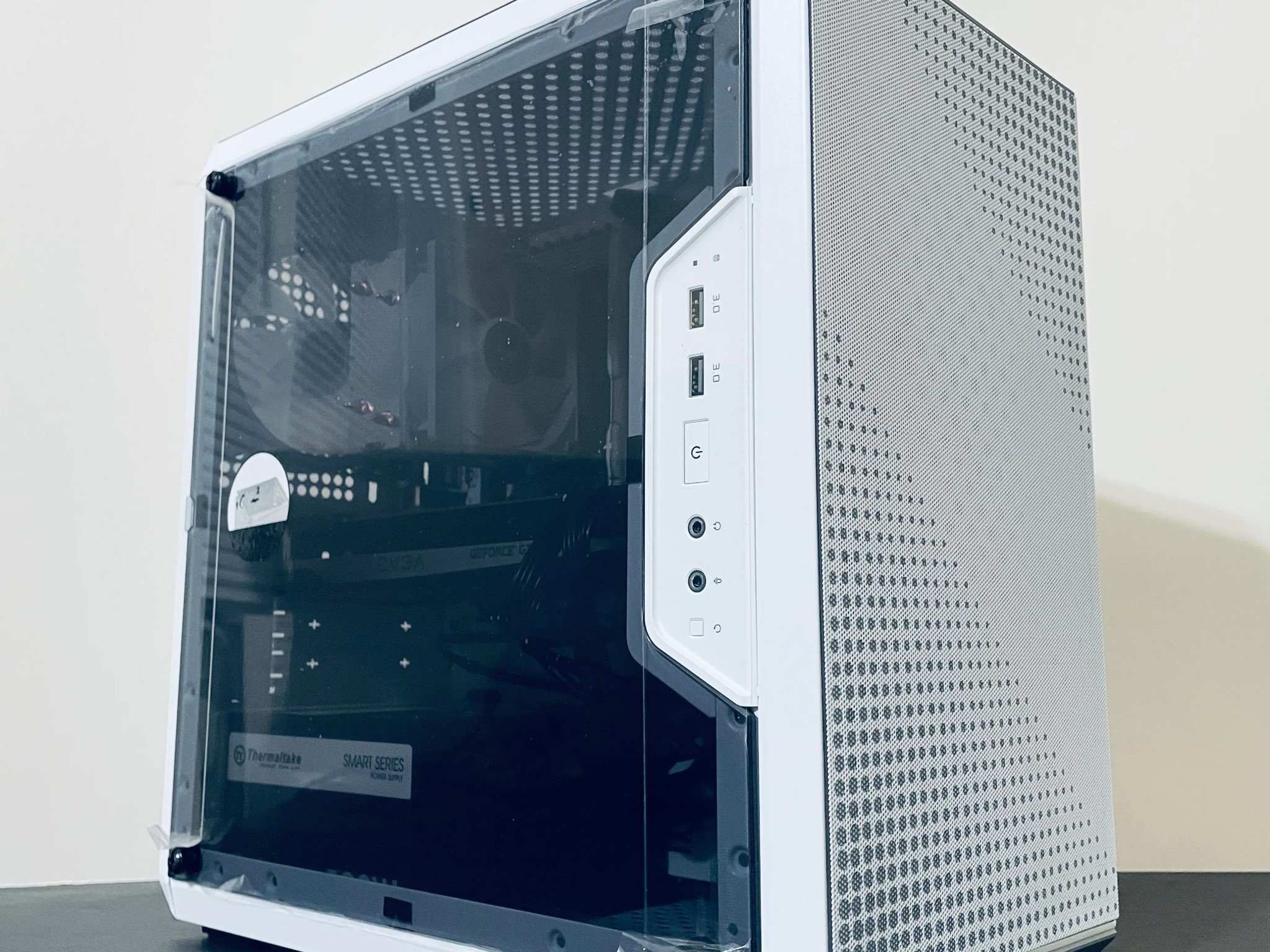 ⚡Budget White Gaming PC - Intel Xeon 10-cores ● 16GB RAM ● 512GB SSD ● Wi-Fi ● Nvidia GTX 980