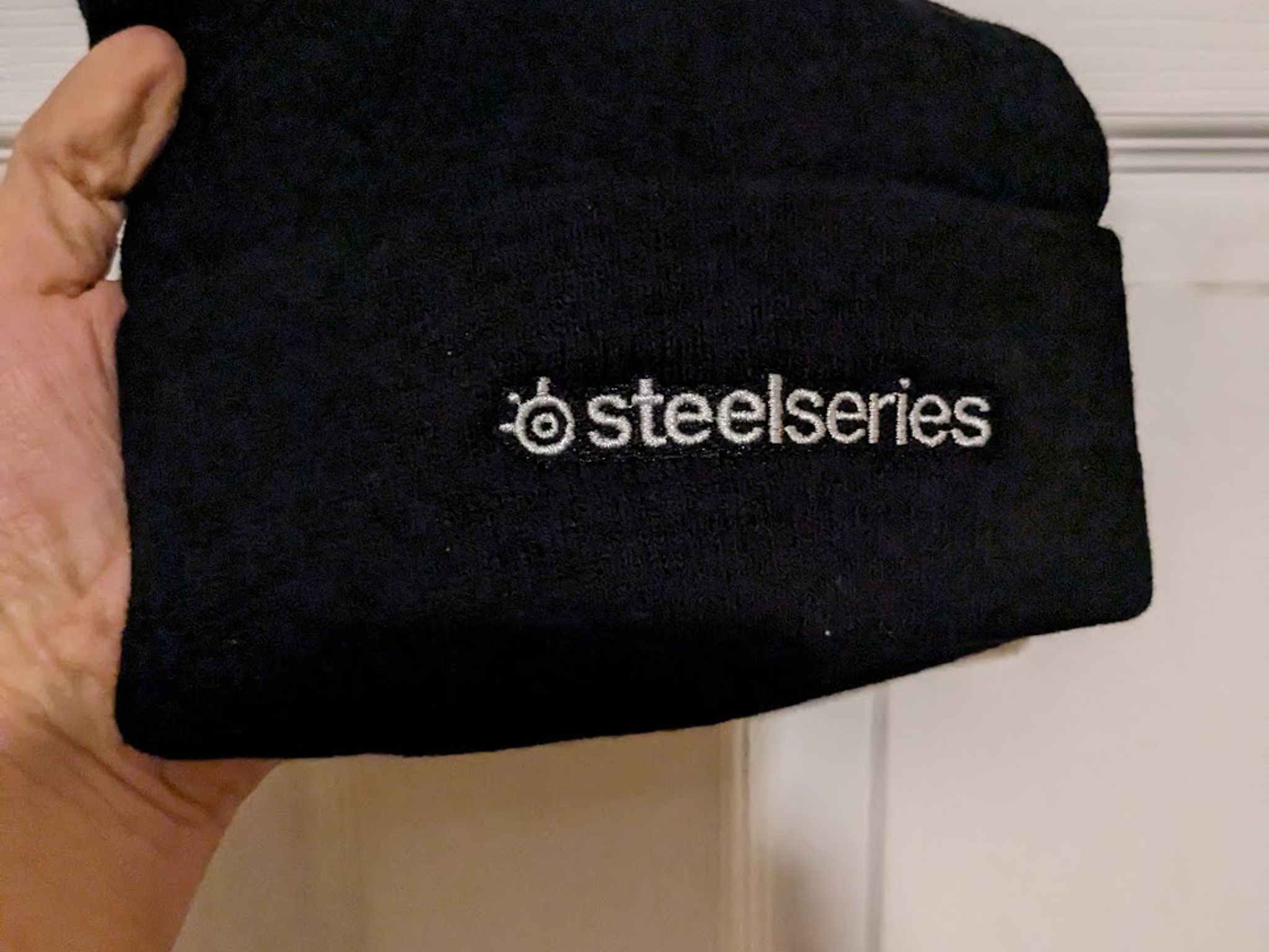 New Open Box SteelSeries Beanie, Black